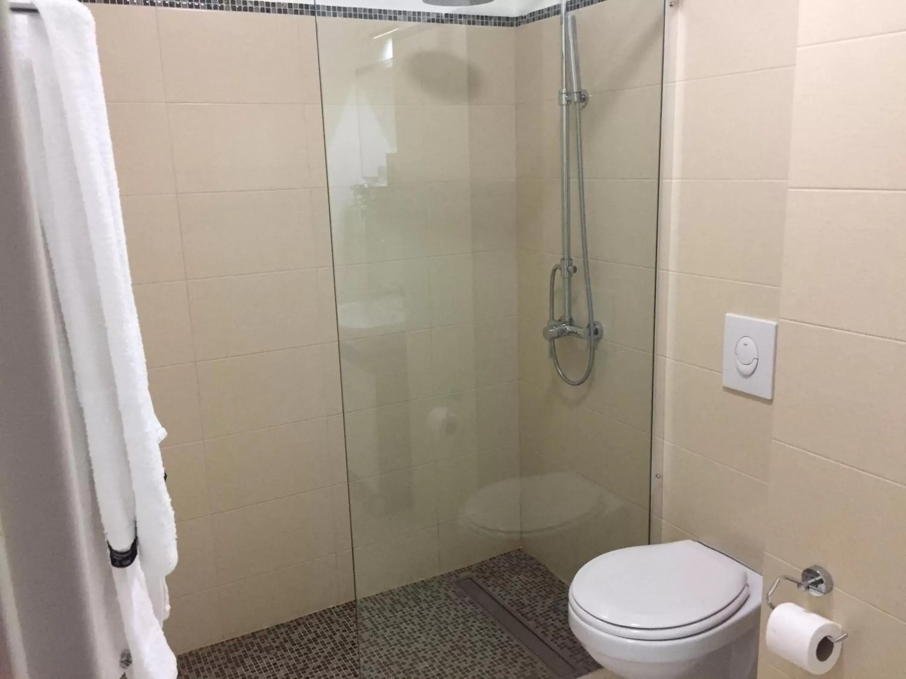 Double Room in B&B Alex18 Double Room in B&B Alex18