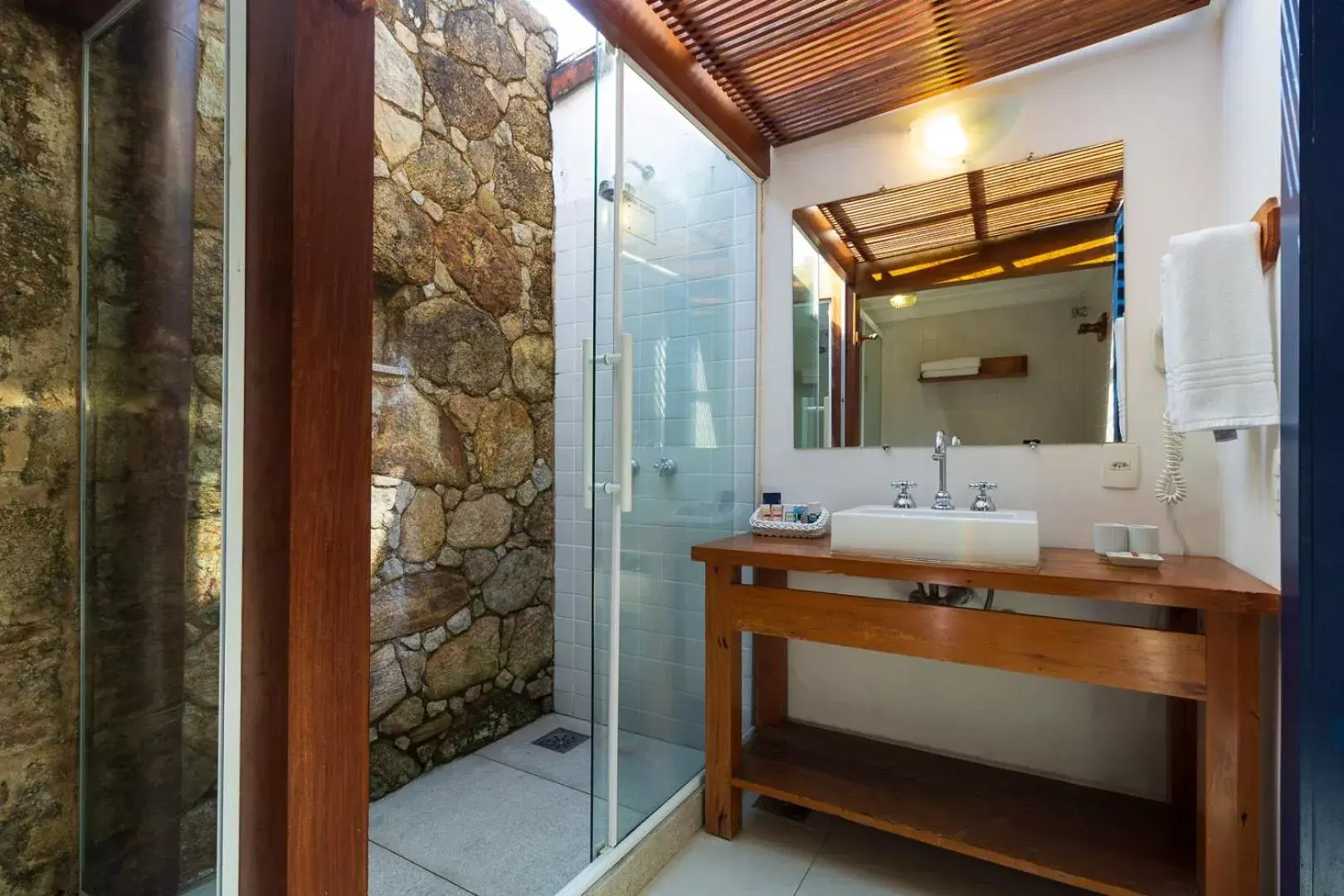 Superior Double or Twin Room in Pousada Porto Imperial Superior Double or Twin Room in Pousada Porto Imperial