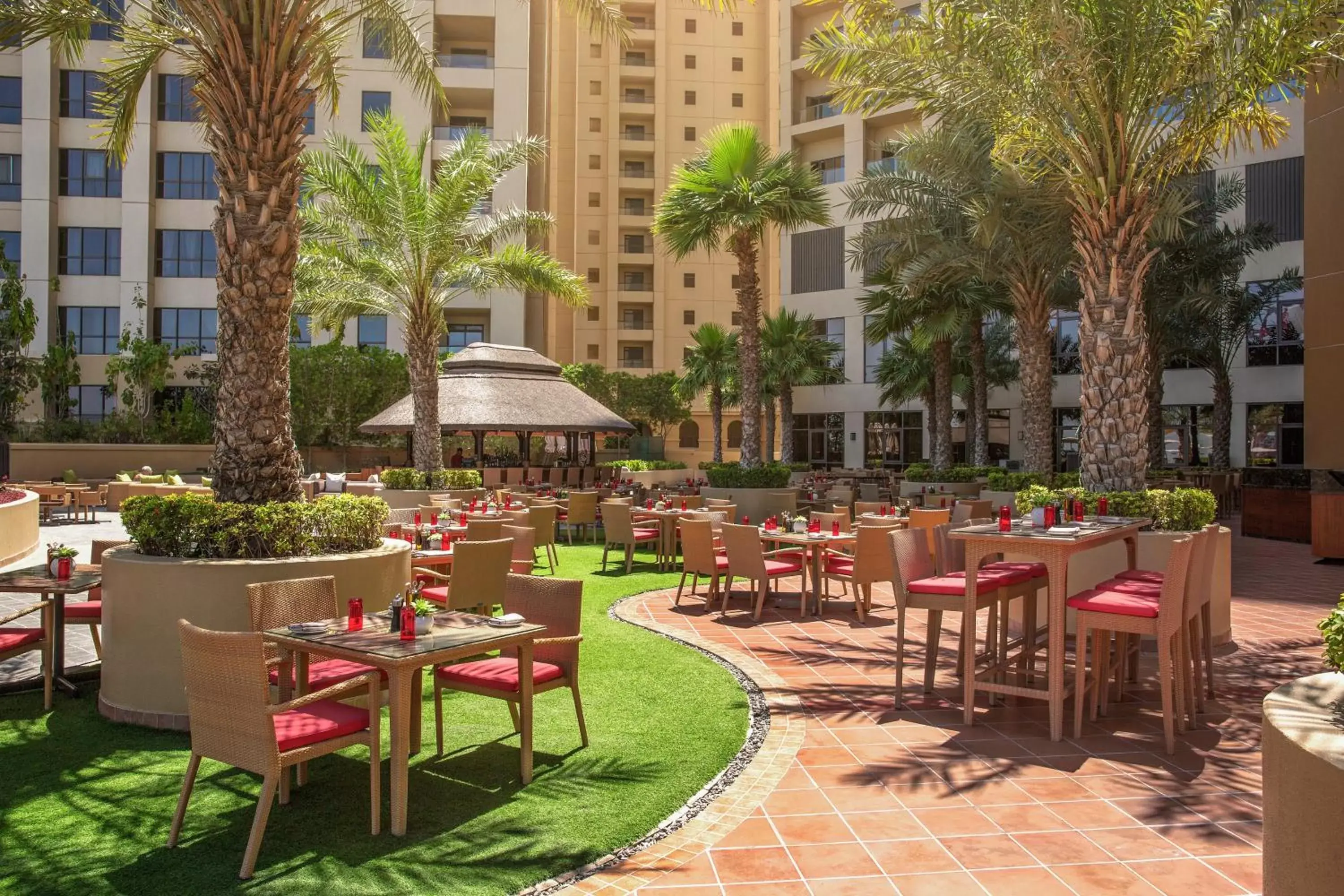 Restaurant/places to eat in Amwaj Rotana, Jumeirah Beach - Dubai