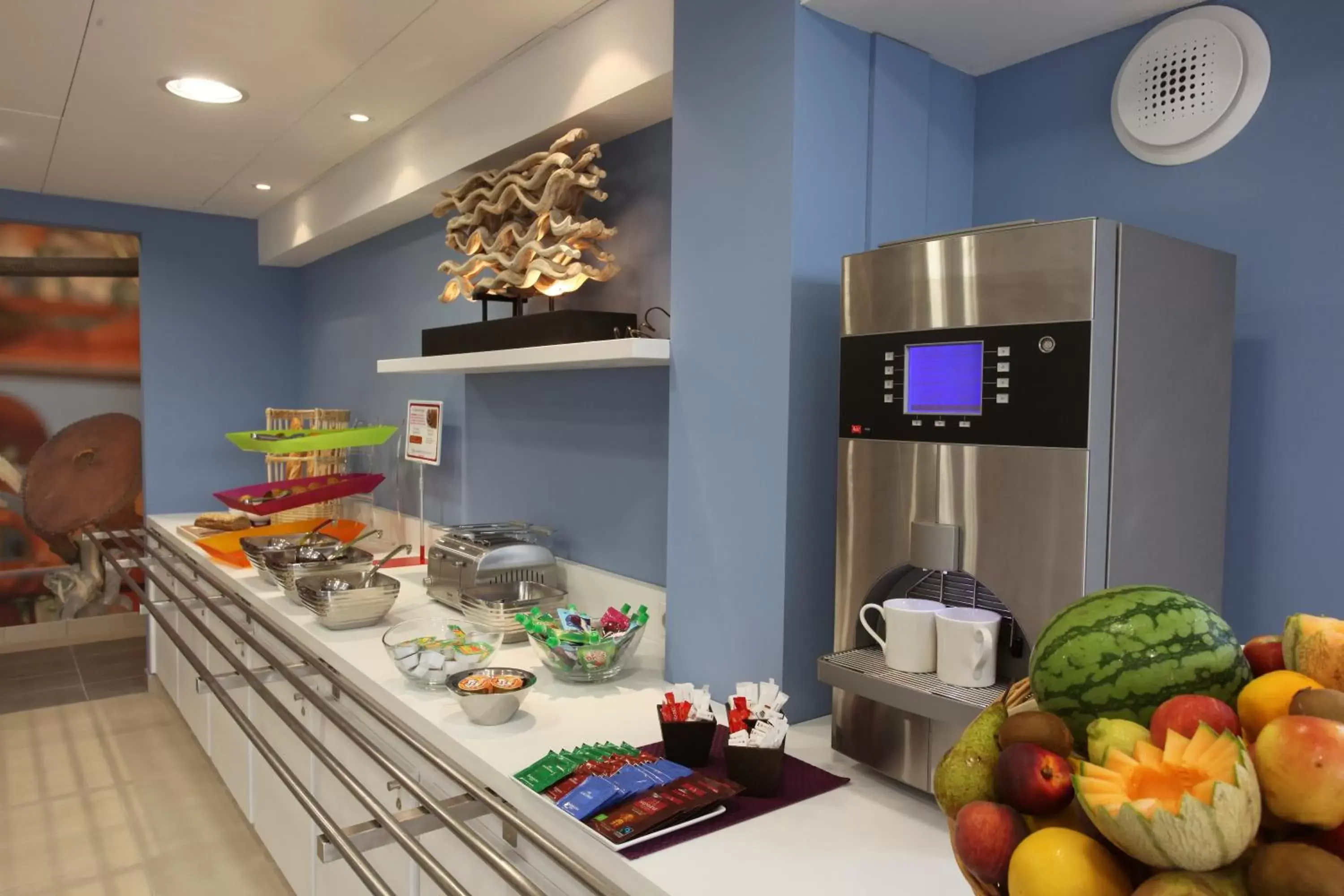 Restaurant/places to eat, Kitchen/Kitchenette in ibis Styles Quiberon Centre