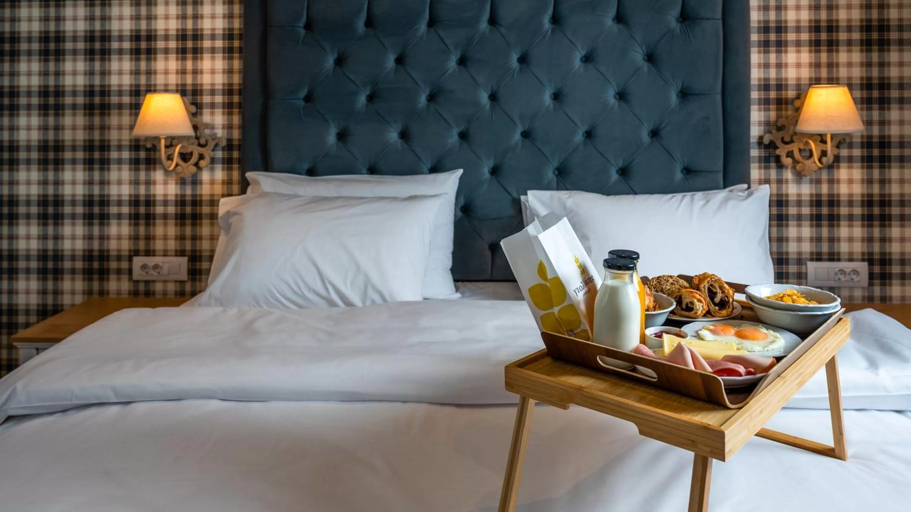 Bed in Brettania Hotel