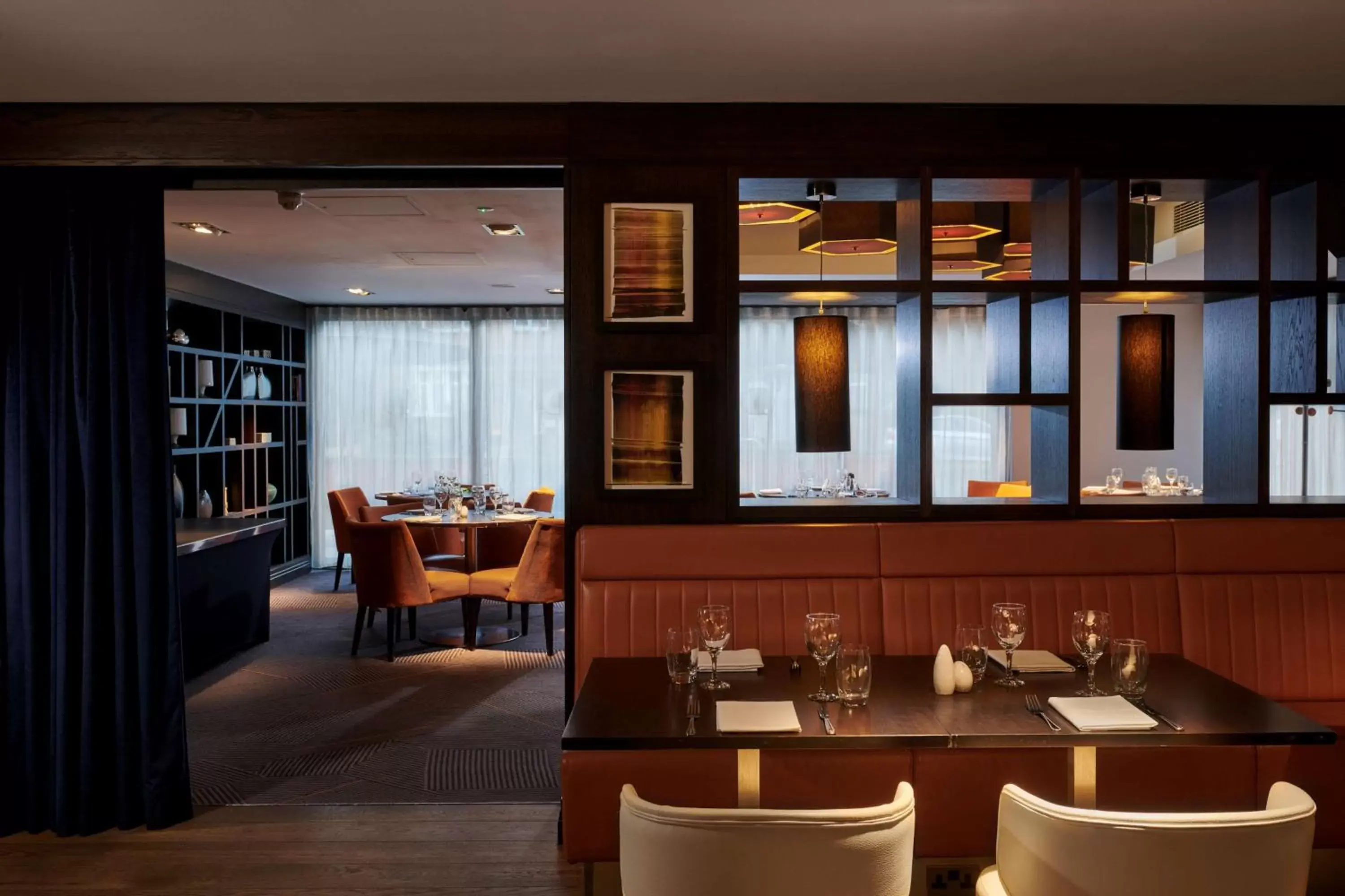 Dining area, Restaurant/Places to Eat in DoubleTree by Hilton London Ealing