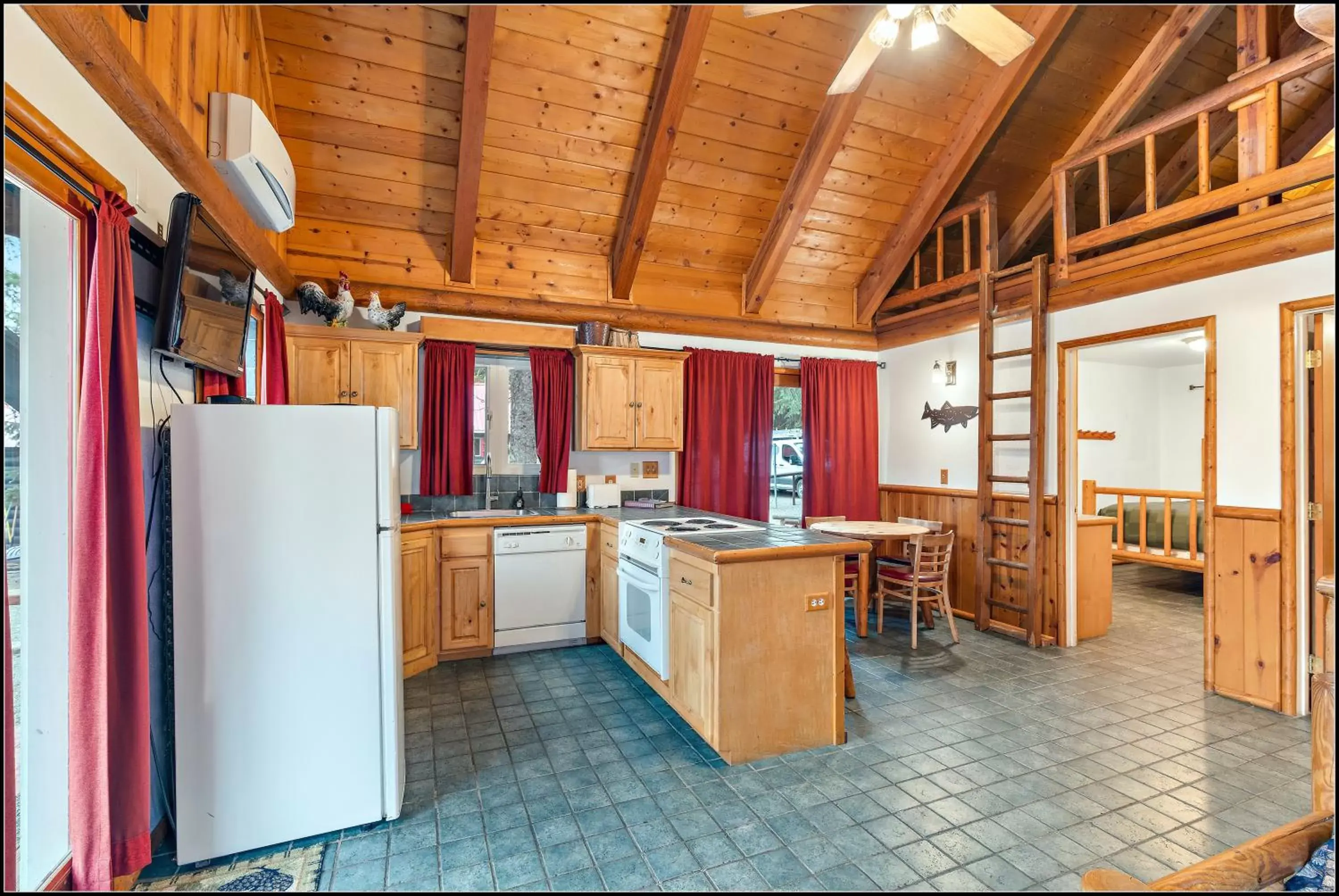 Kitchen or kitchenette, Kitchen/Kitchenette in Brundage Bungalows