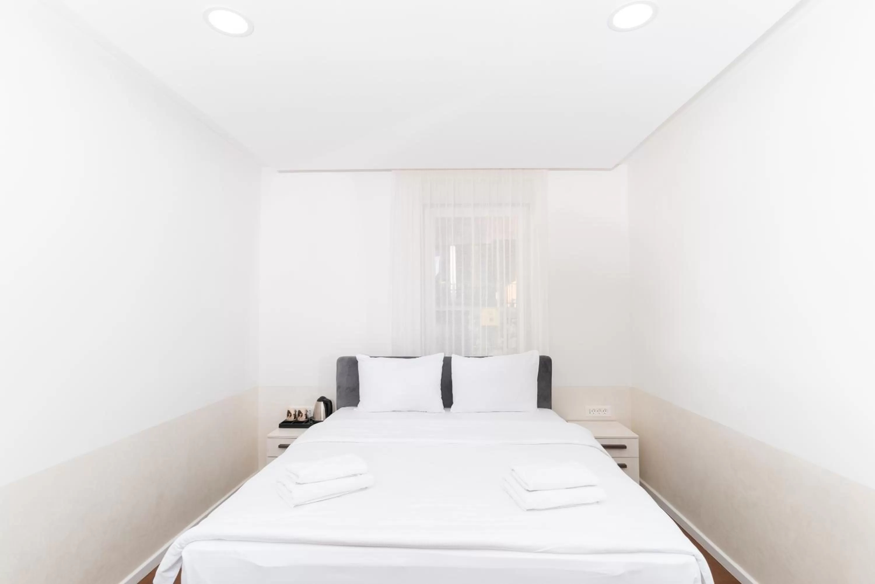 Bedroom, Bed in Ornament Hotel and Apartments