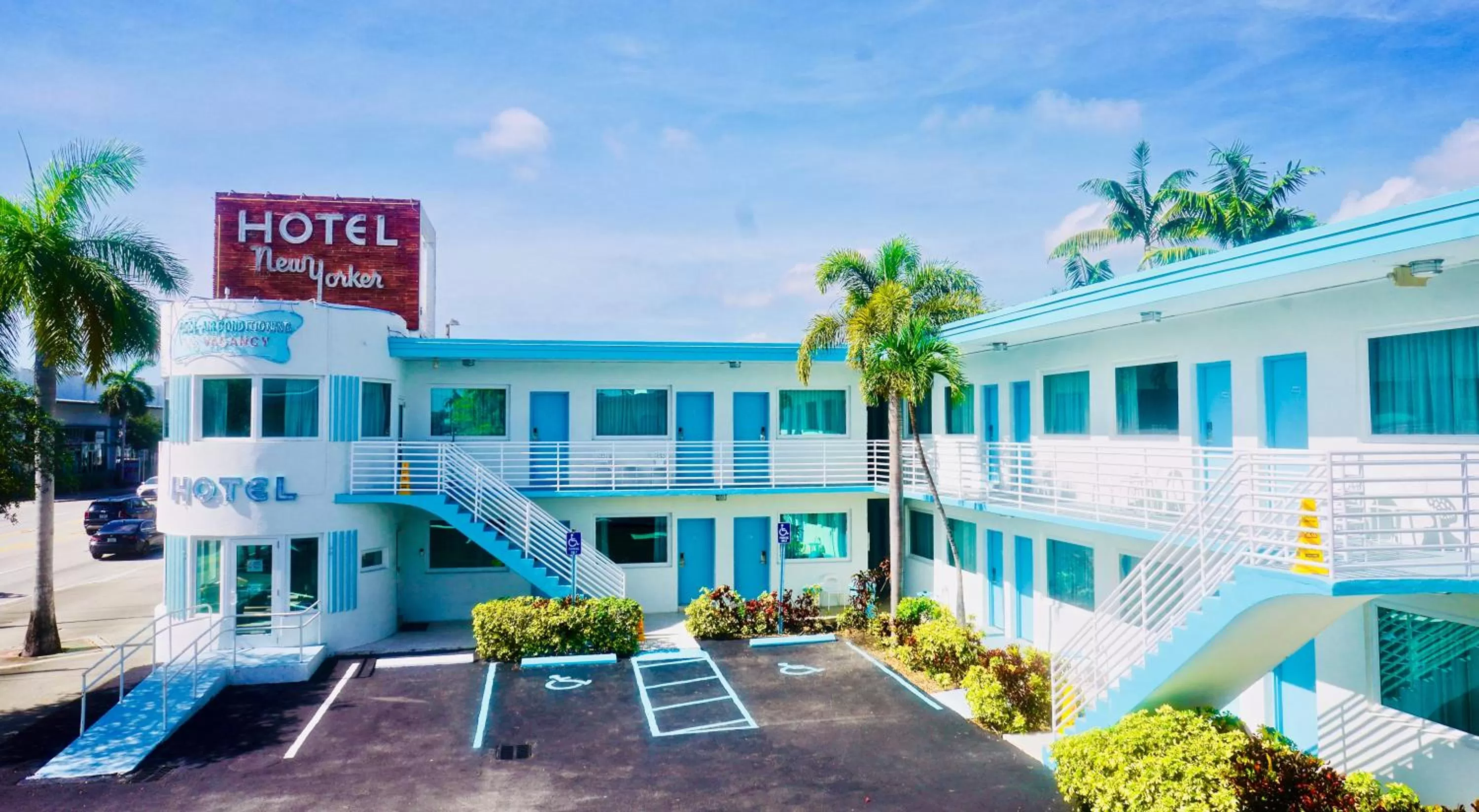 The New Yorker Hotel Miami