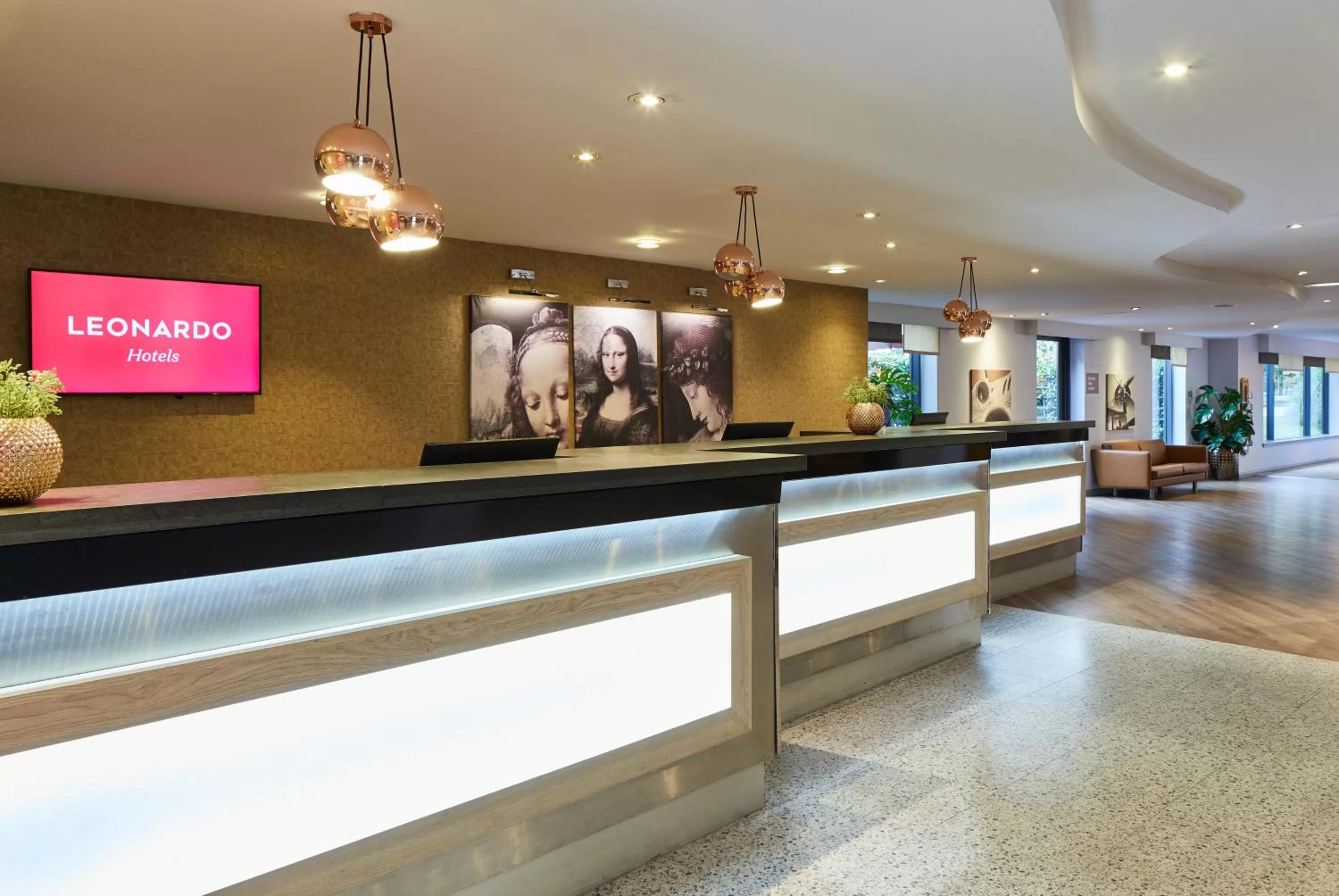 Lobby or reception in Leonardo London Heathrow Airport