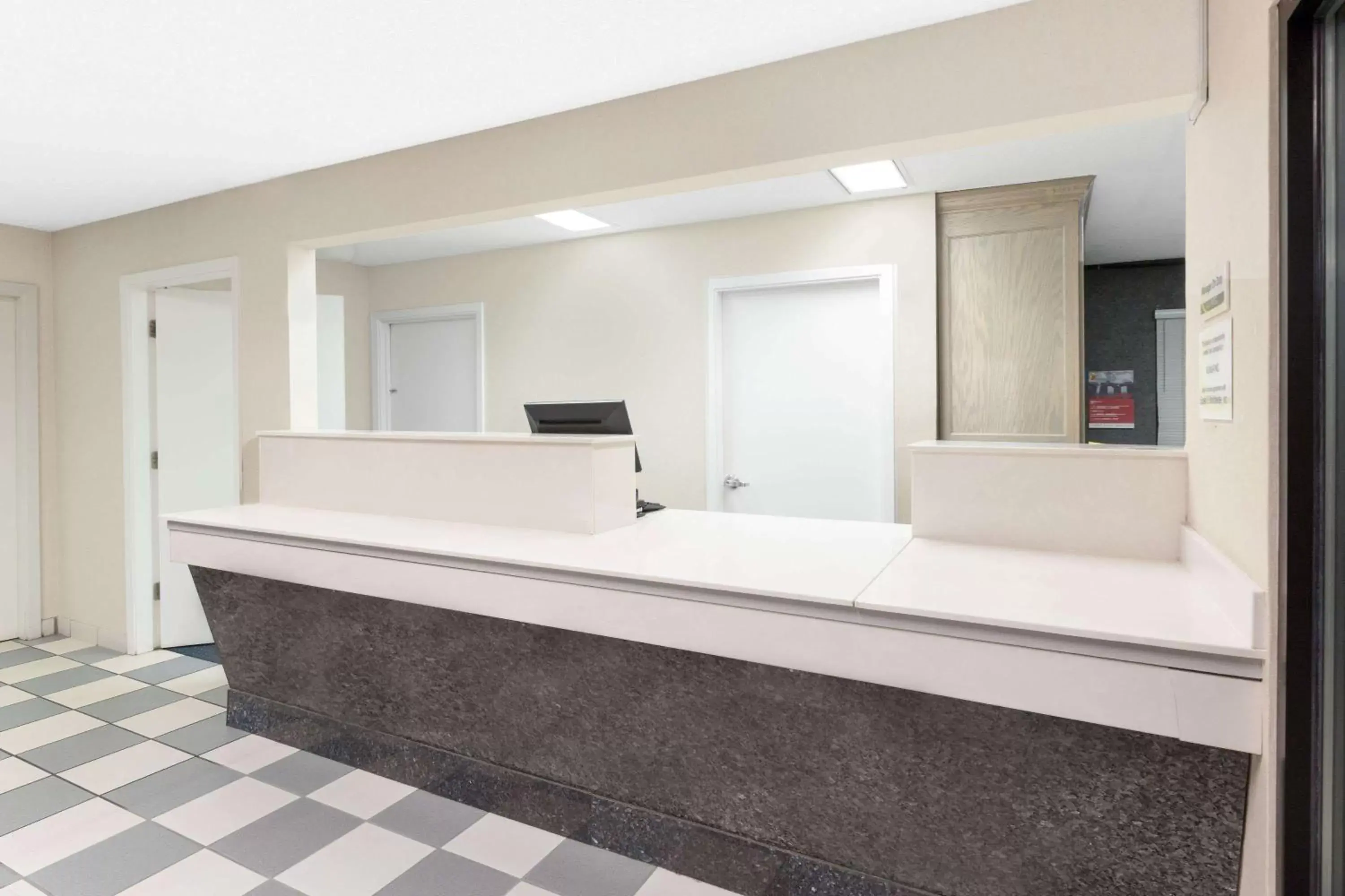 Lobby or reception, Bathroom in Super 8 by Wyndham Hattiesburg South