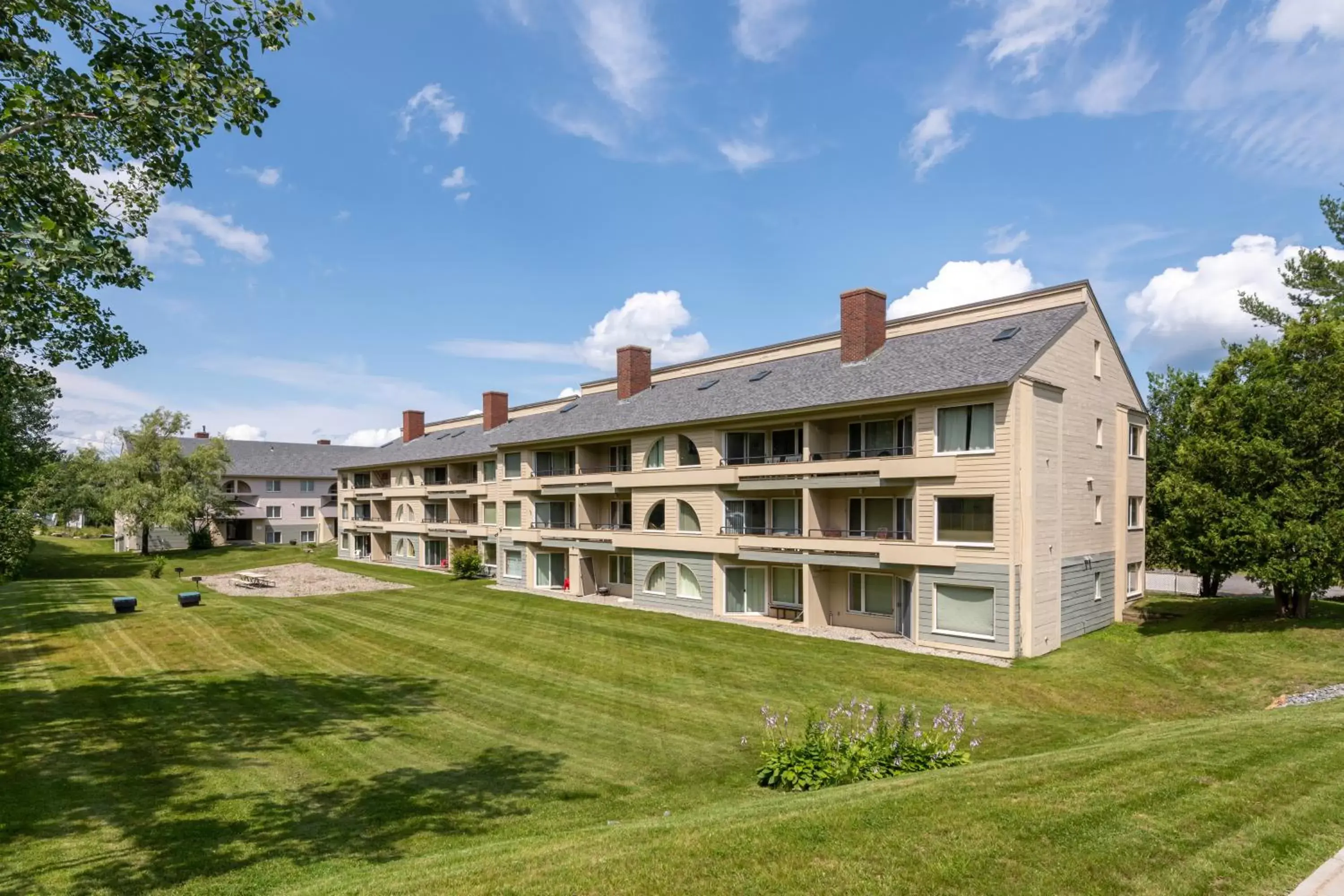 Property Building in Mount Snow Lodging