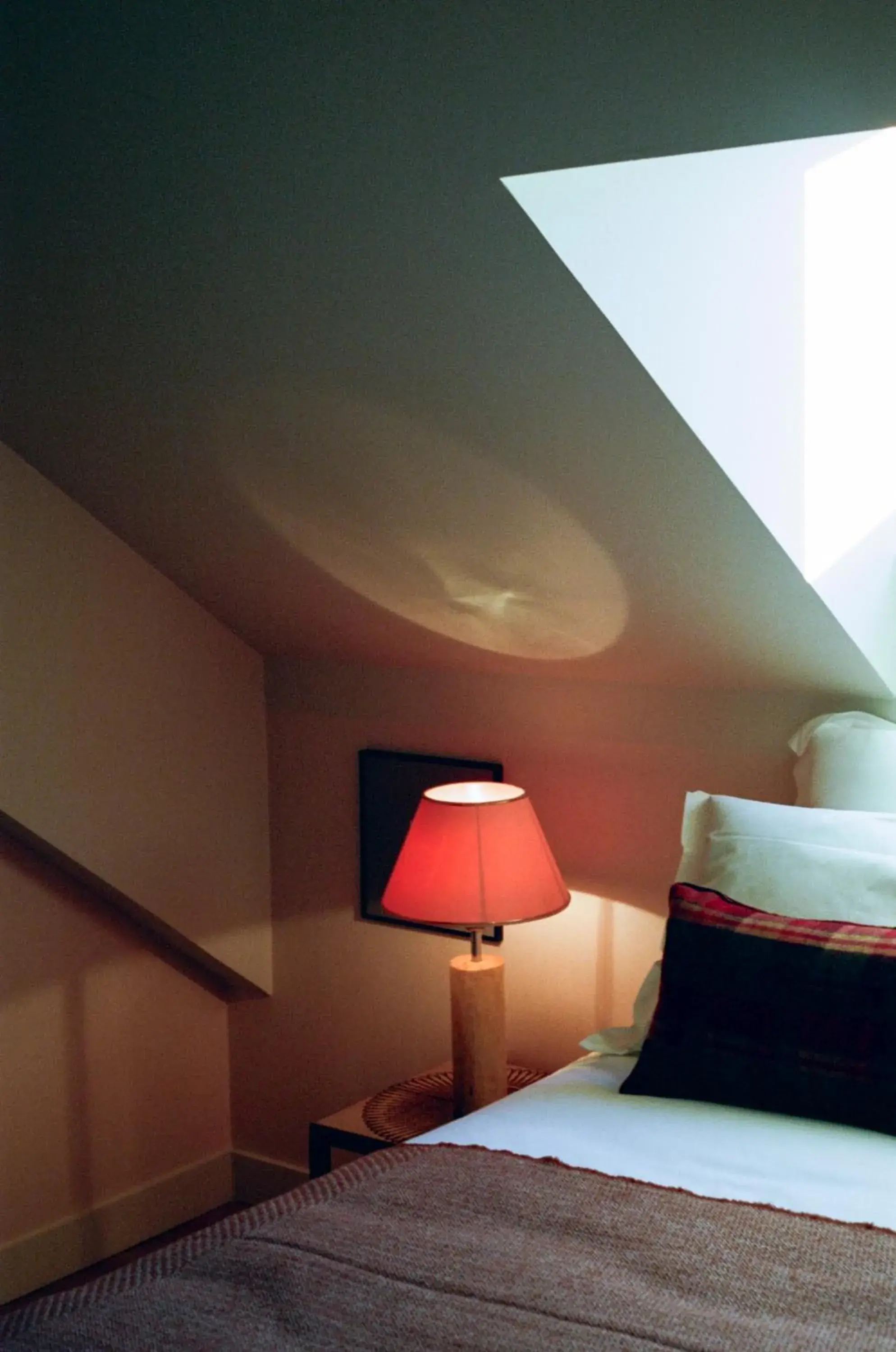 Bed in Hotel Habituel