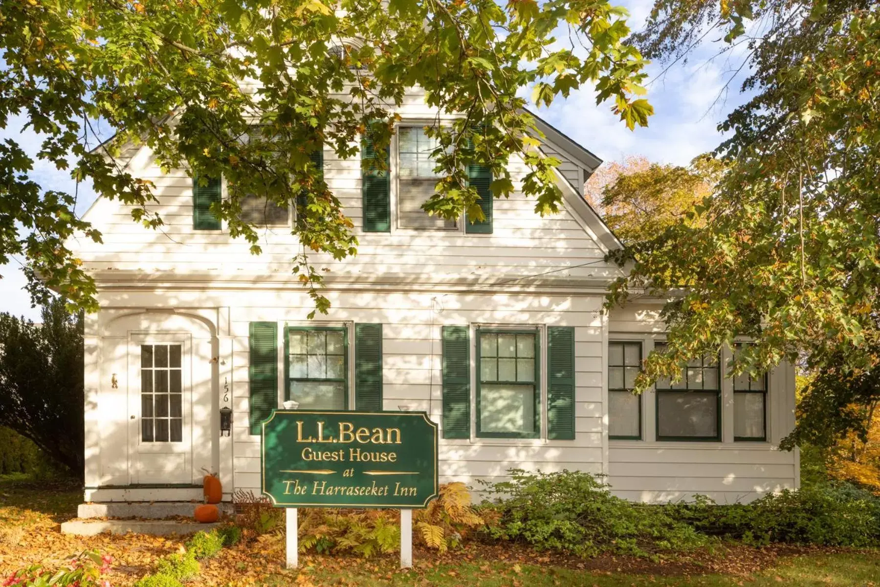 Property Building in The Harraseeket Inn & Suites