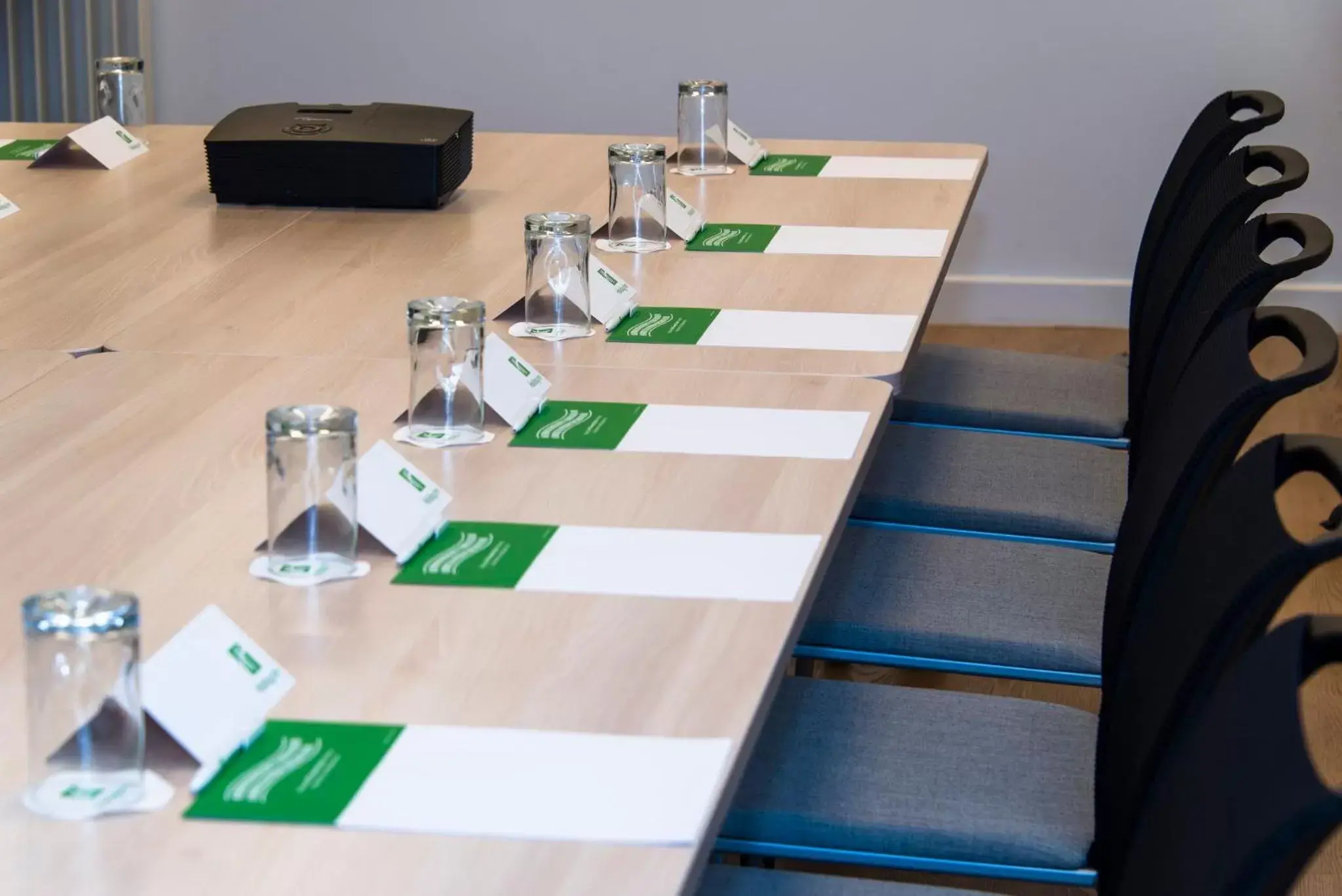 Meeting/conference room in Holiday Inn Calais Coquelles, an IHG Hotel