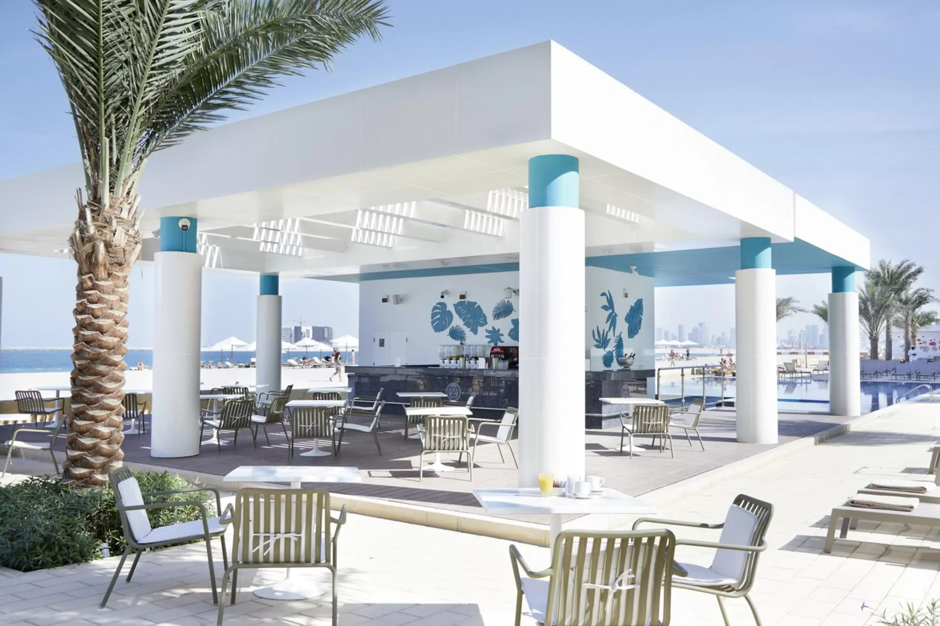 Lounge or bar in Riu Dubai Beach Resort - All Inclusive Lounge or bar in Riu Dubai Beach Resort - All Inclusive