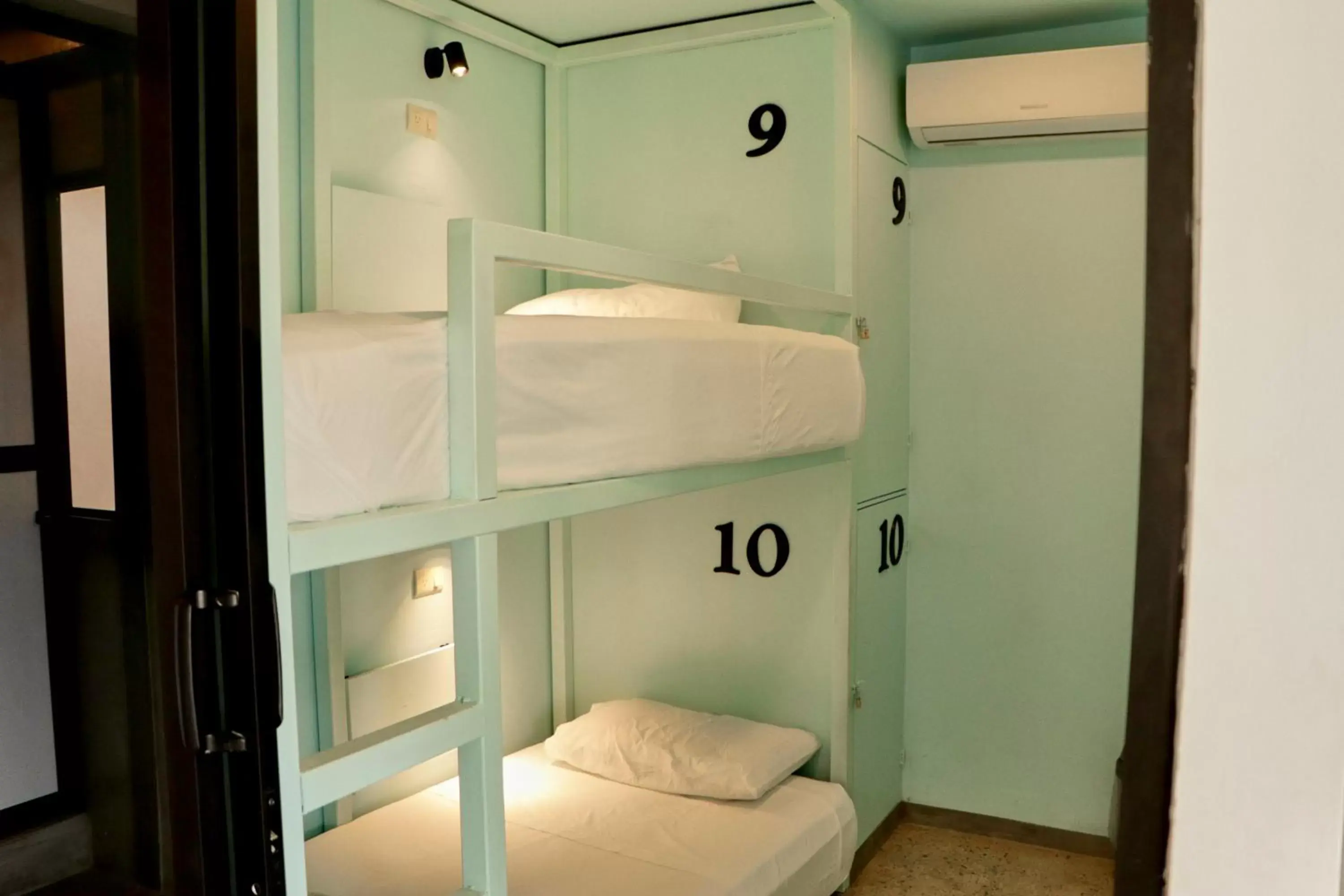 Bunk Bed in Casa Nomada Hotel - Hostal