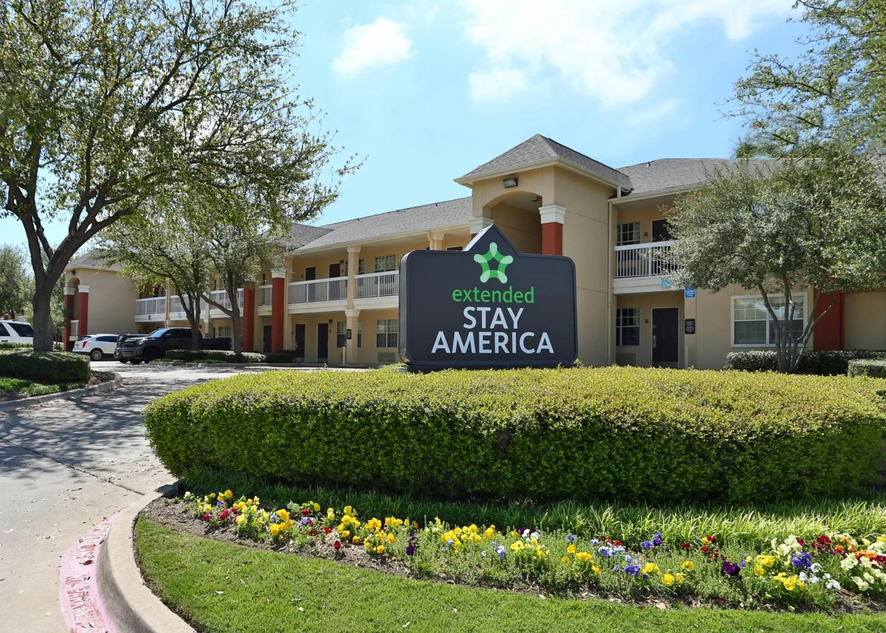 Property building in Extended Stay America Suites - Fort Worth - Medical Center