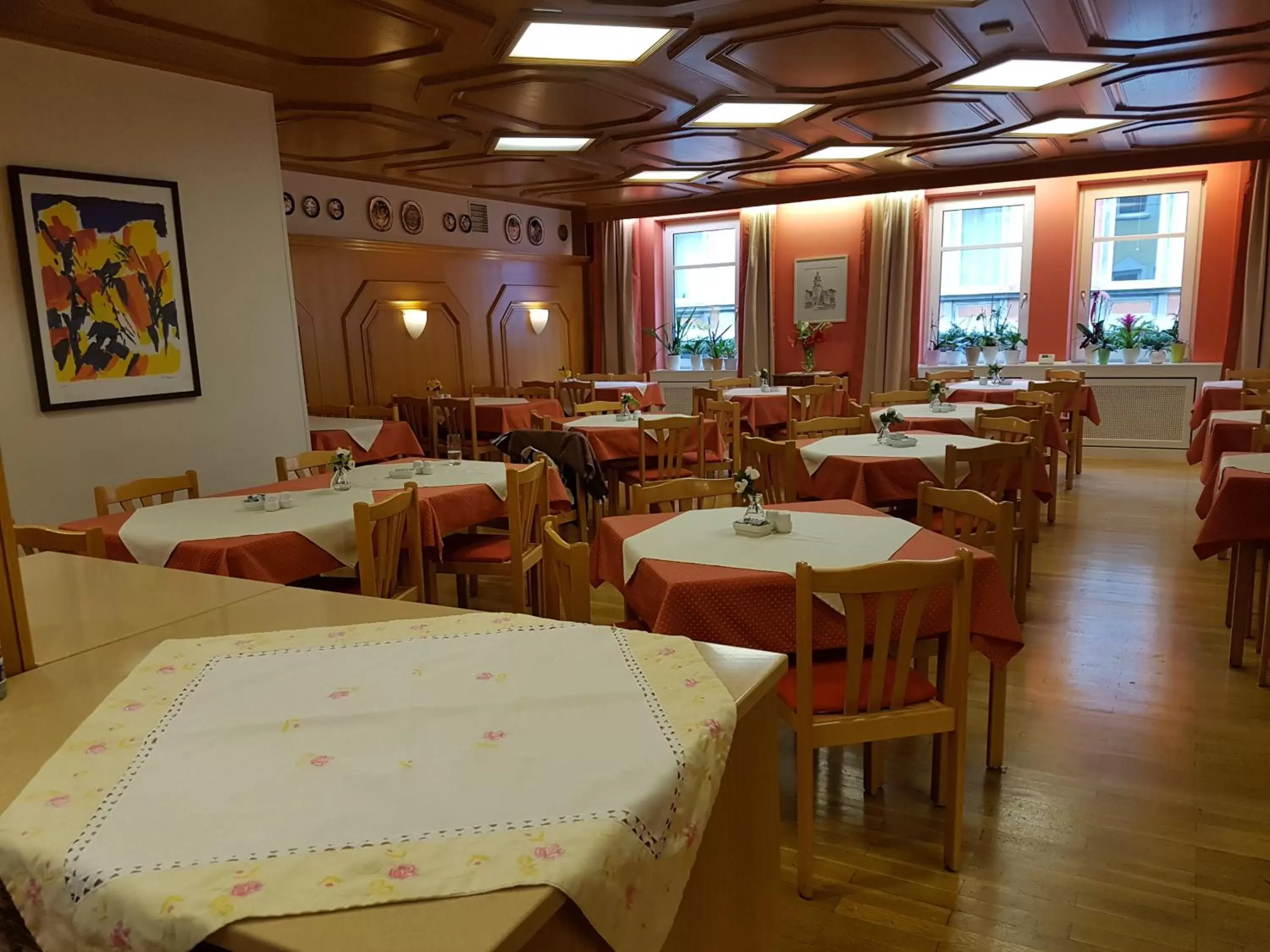 Restaurant/Places to Eat in Hotel Am Kuhbogen