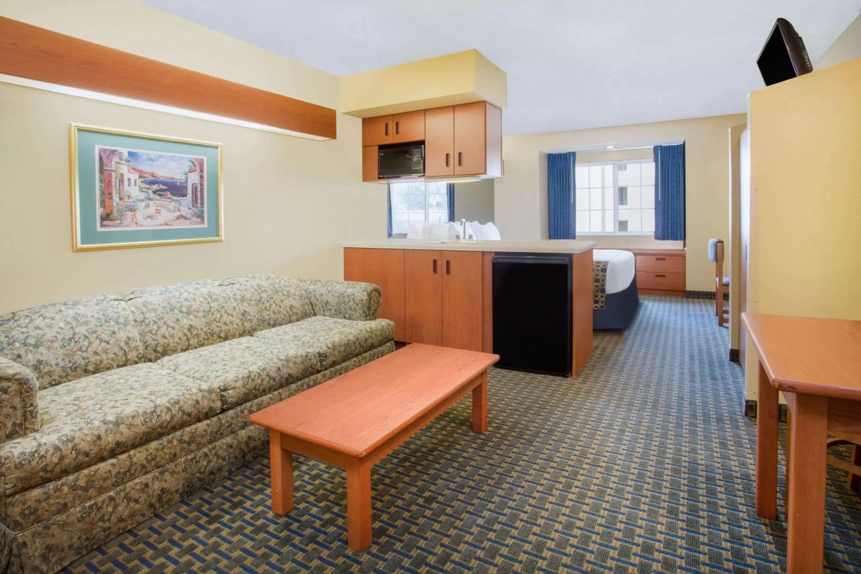Photo of the whole room, Seating Area in Microtel Inn & Suites Leesburg