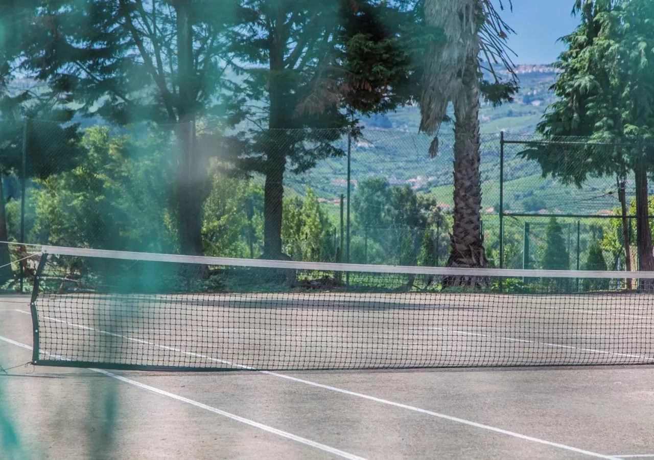 Tennis court in Hotel Columbano