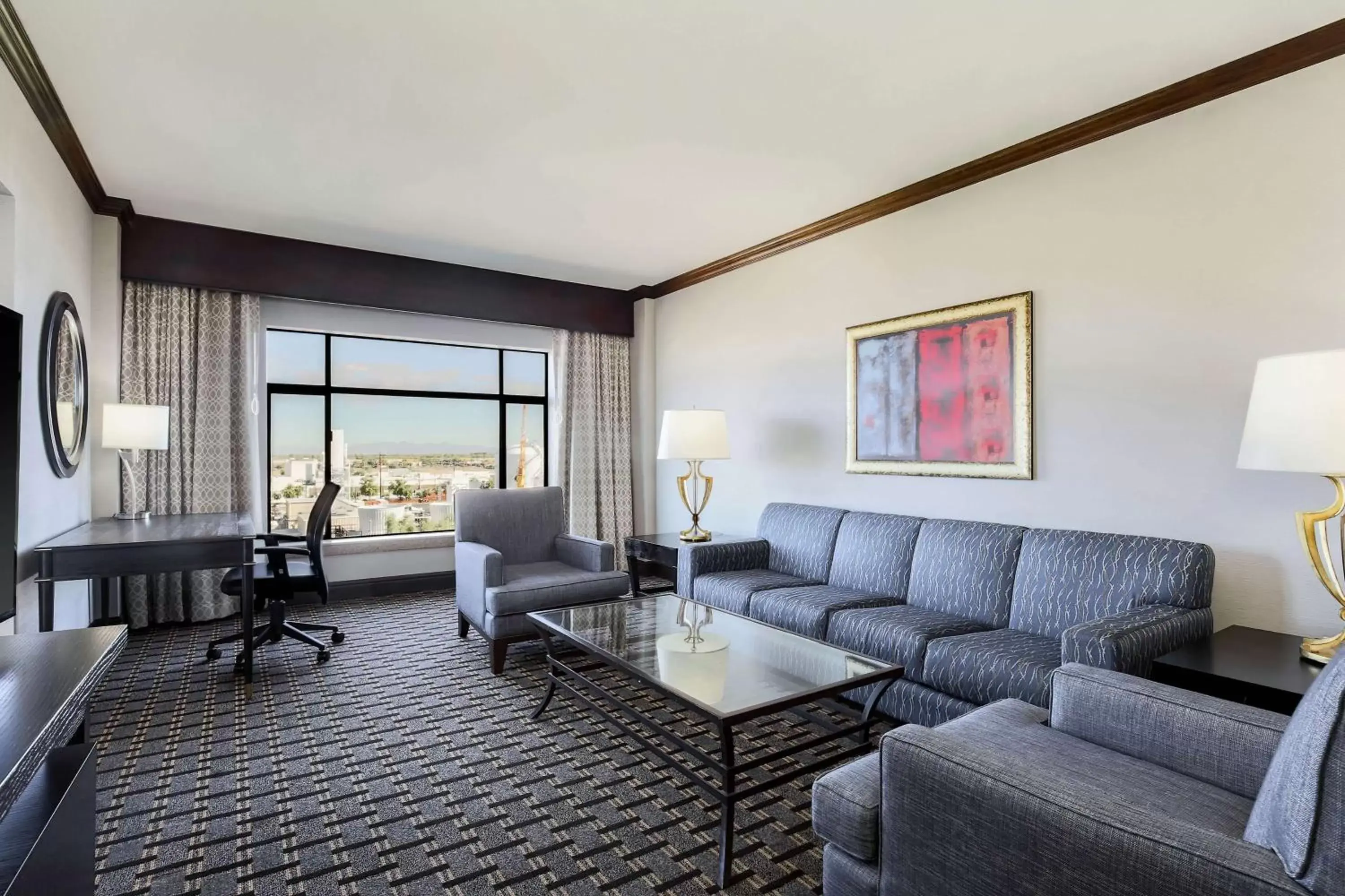 Living room, Seating Area in Hilton Phoenix Chandler