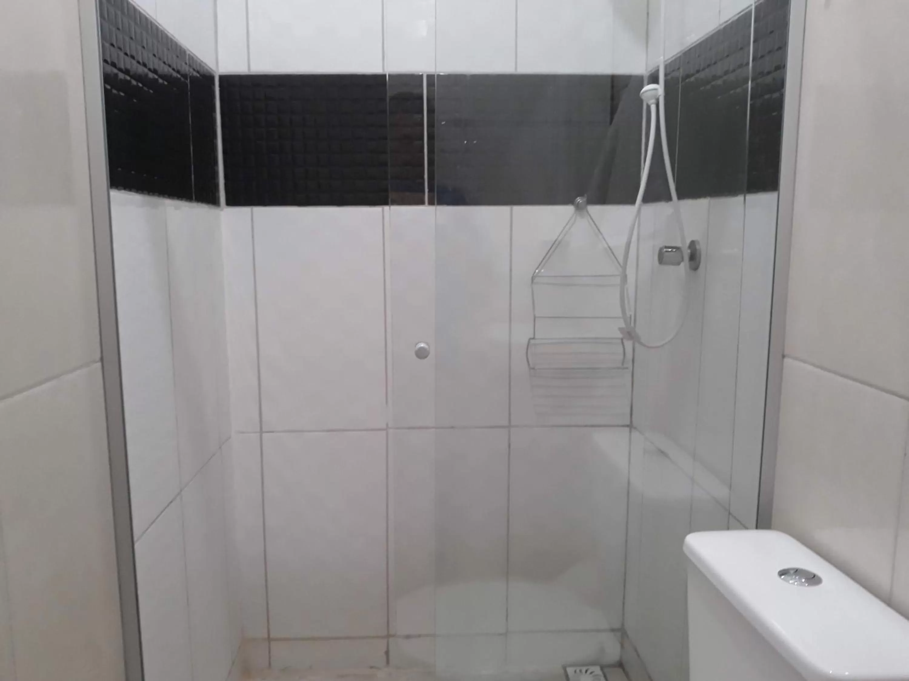 Shower, Bathroom in Pousada do Ribeirão
