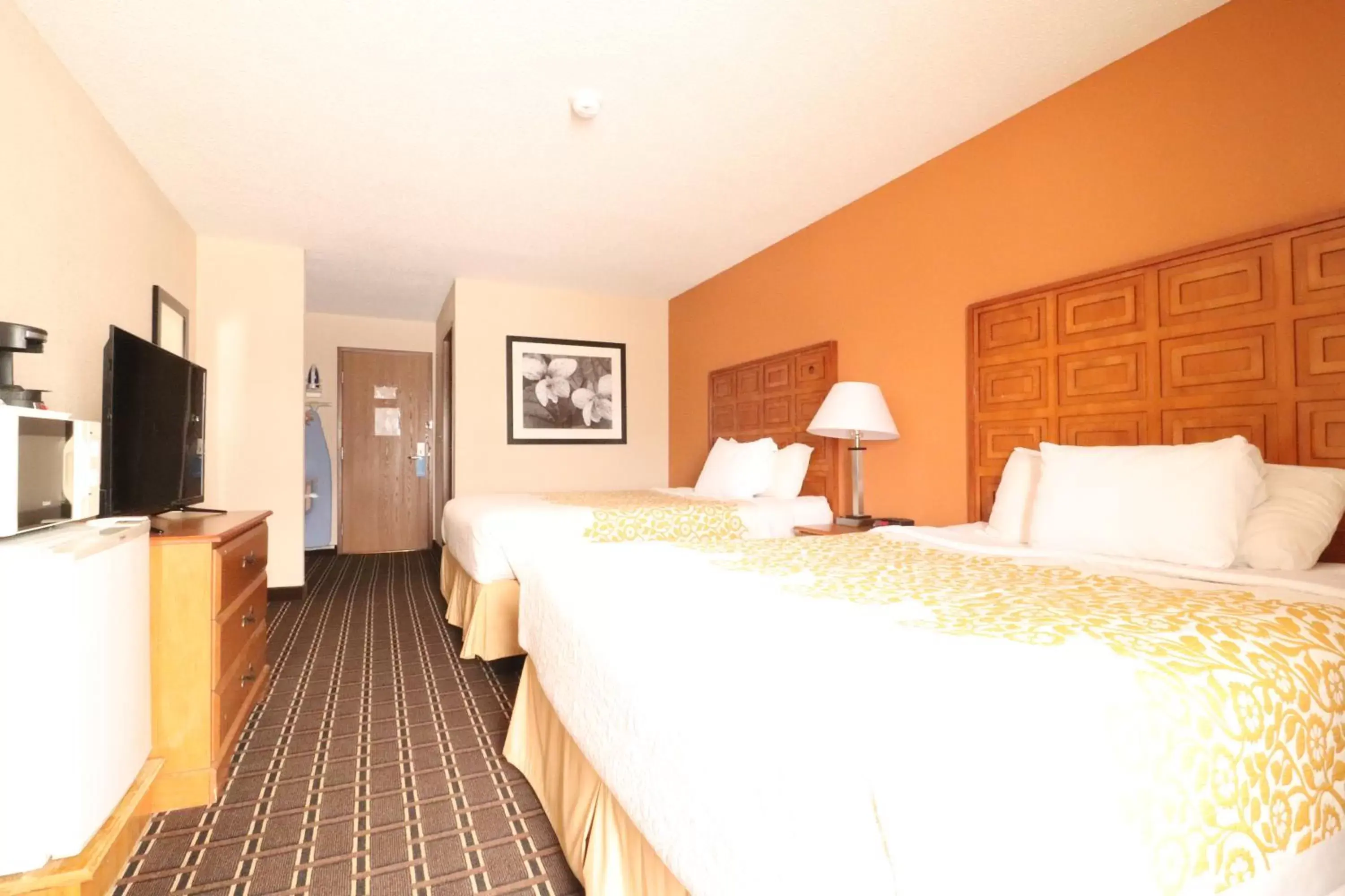 Bedroom, Bed in Days Inn by Wyndham Black River Falls - Access to ATV Trail