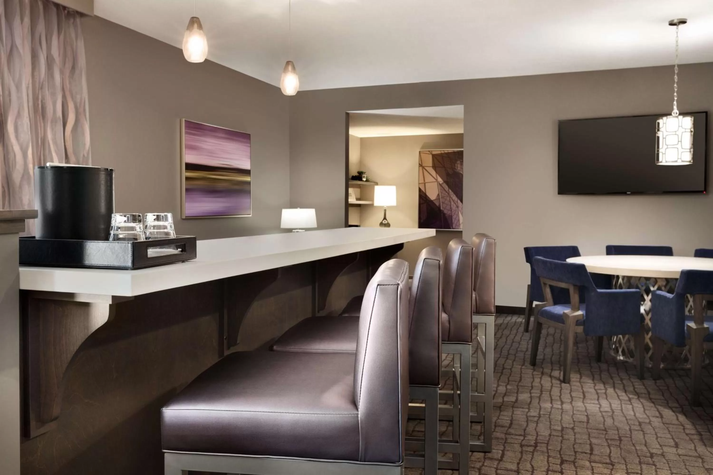 Bedroom in Embassy Suites by Hilton Charlotte Uptown