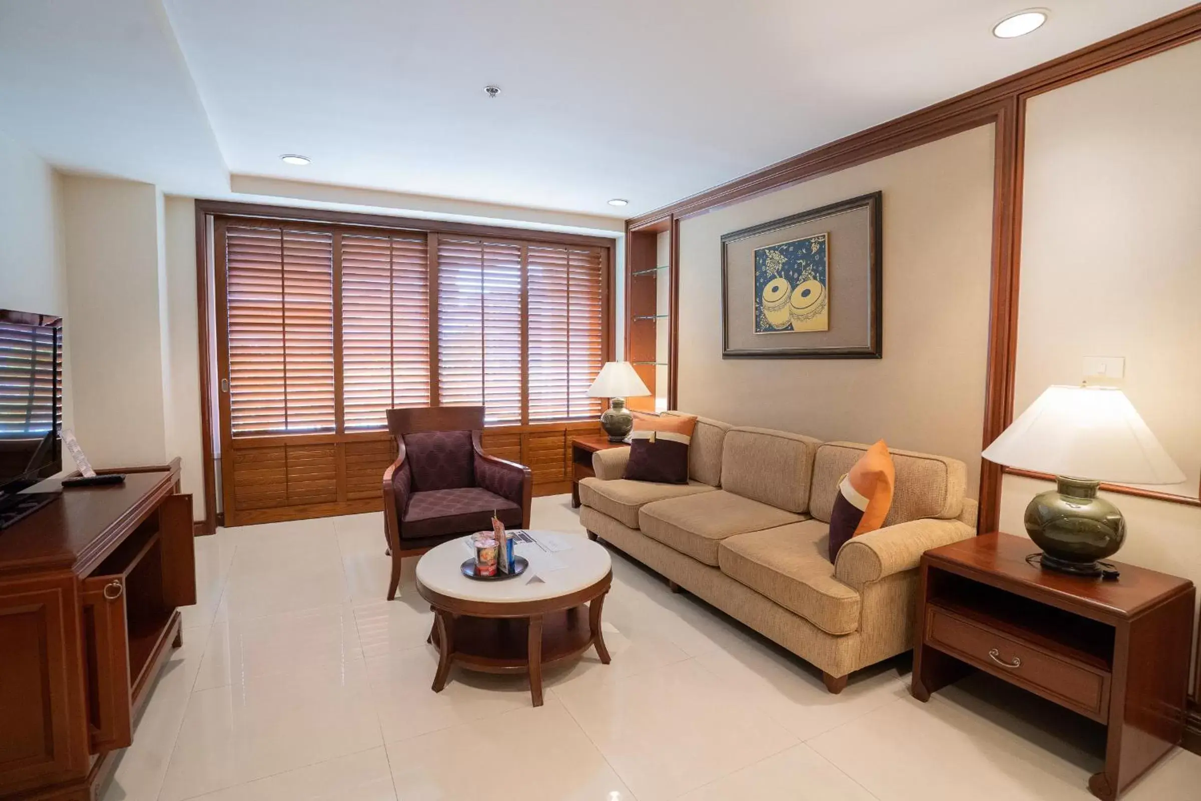Living room, Seating Area in Centre Point Sukhumvit Thong-Lo