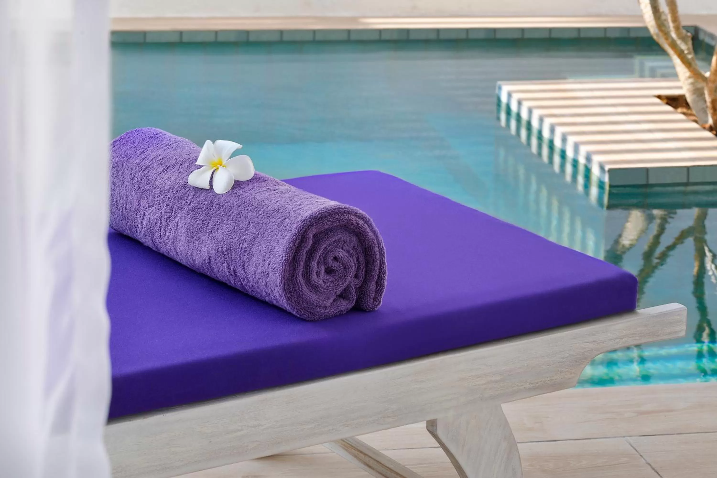 Swimming pool in Avani Kalutara Resort