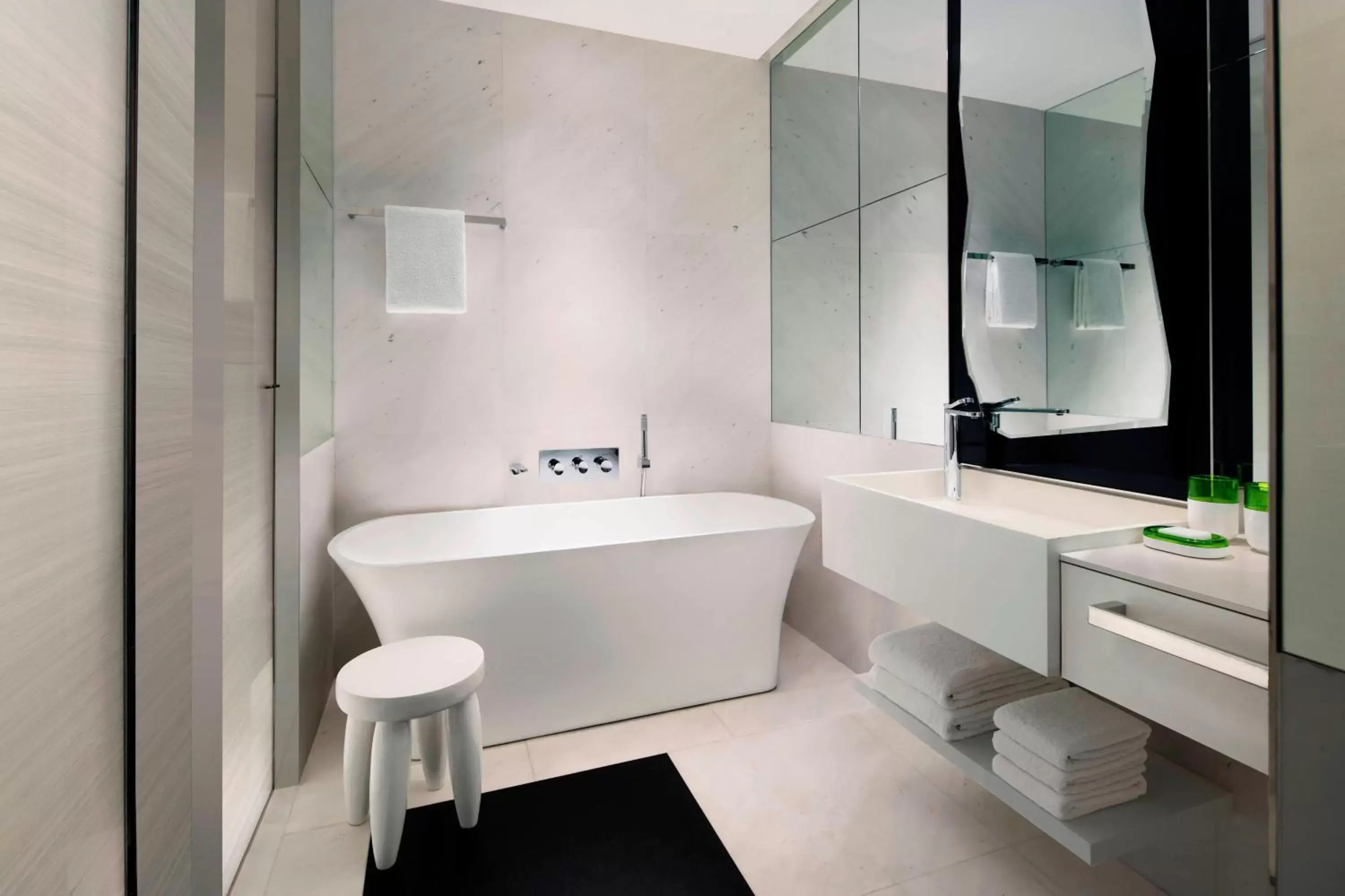 Bathroom in JW Marriott Hotel Singapore South Beach