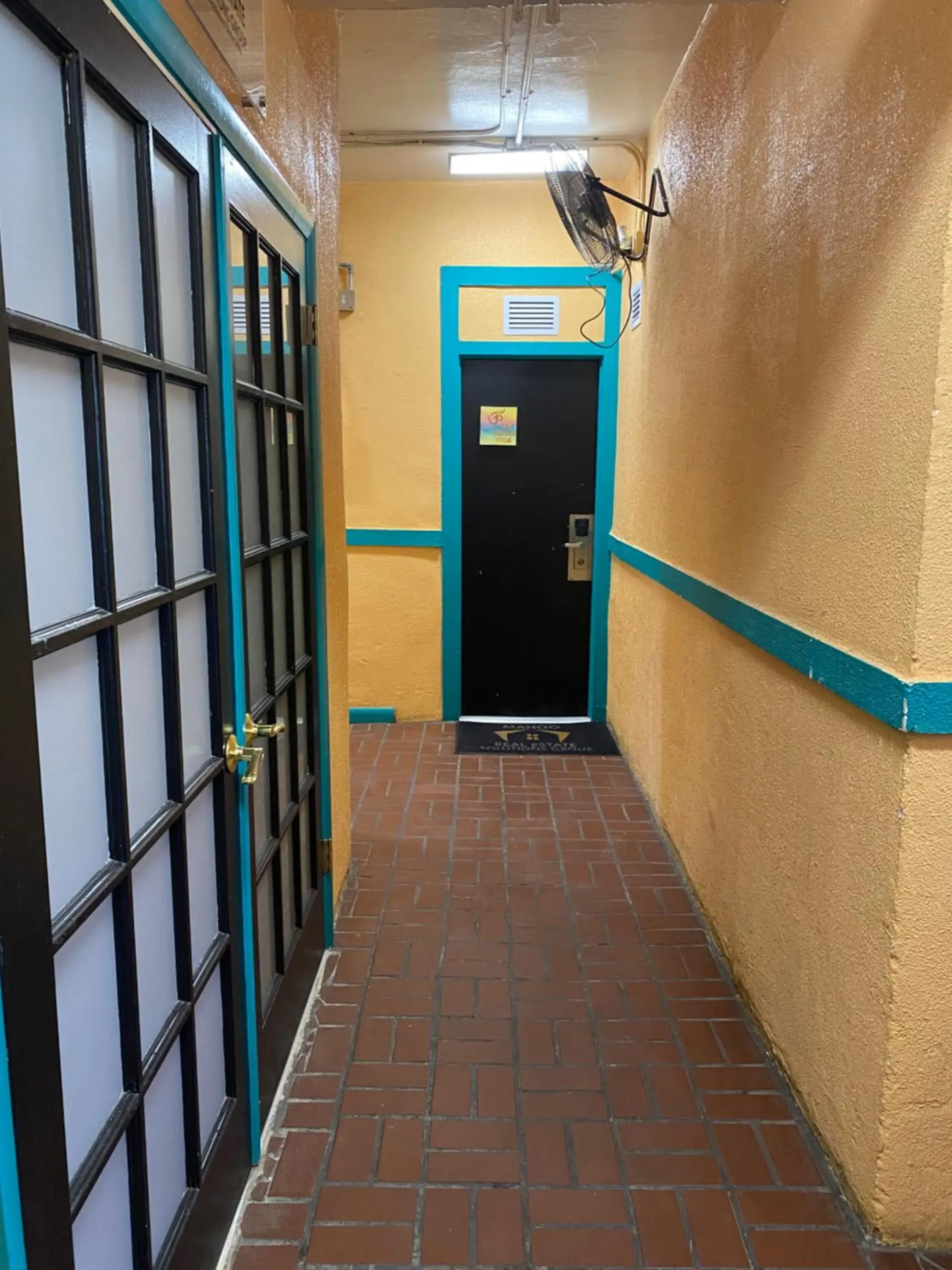 Facade/entrance in Hoosville Hostel (Formerly The Everglades Hostel)