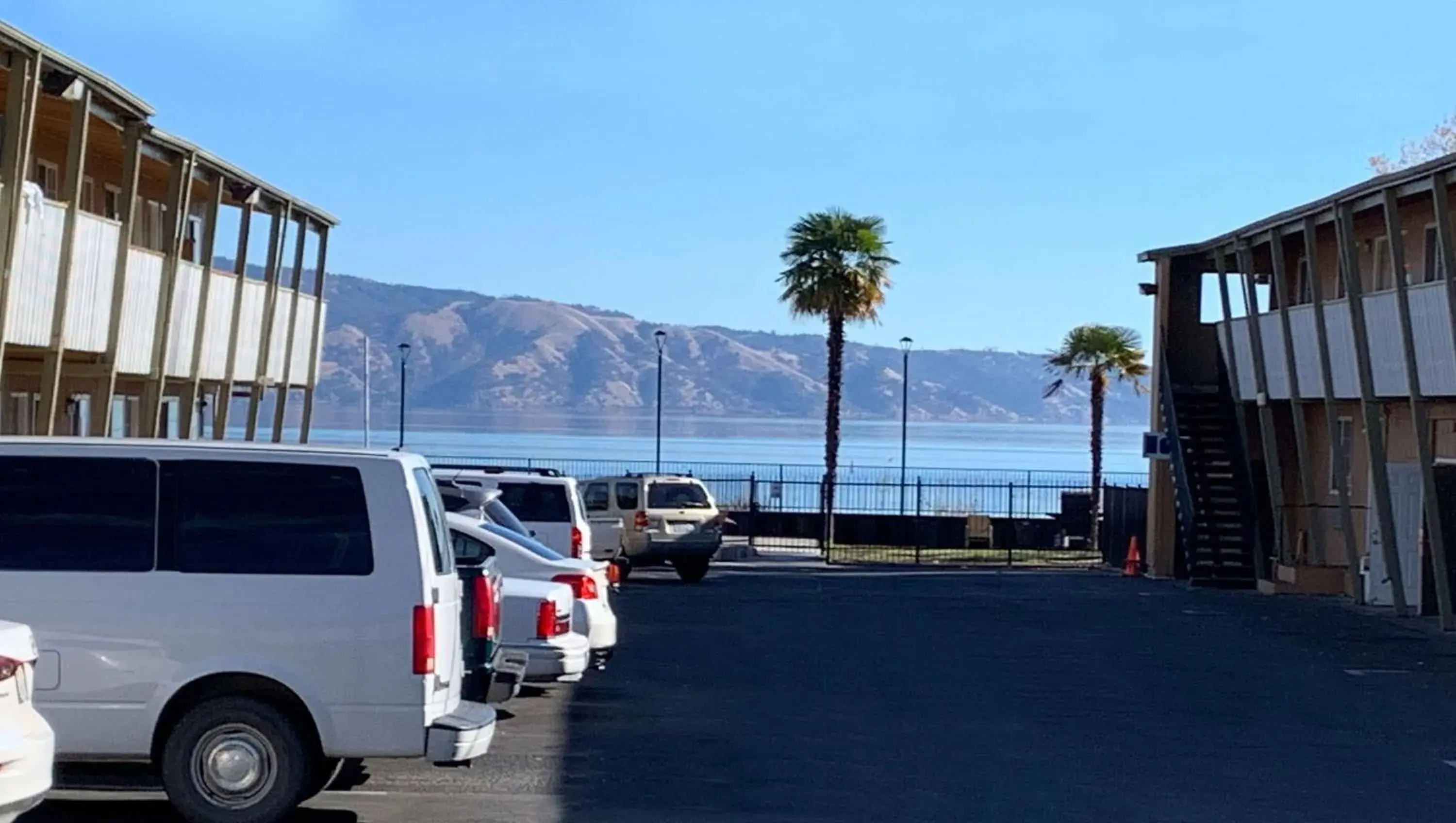 Property building in Anchorage Inn Lakeport Property building in Anchorage Inn Lakeport