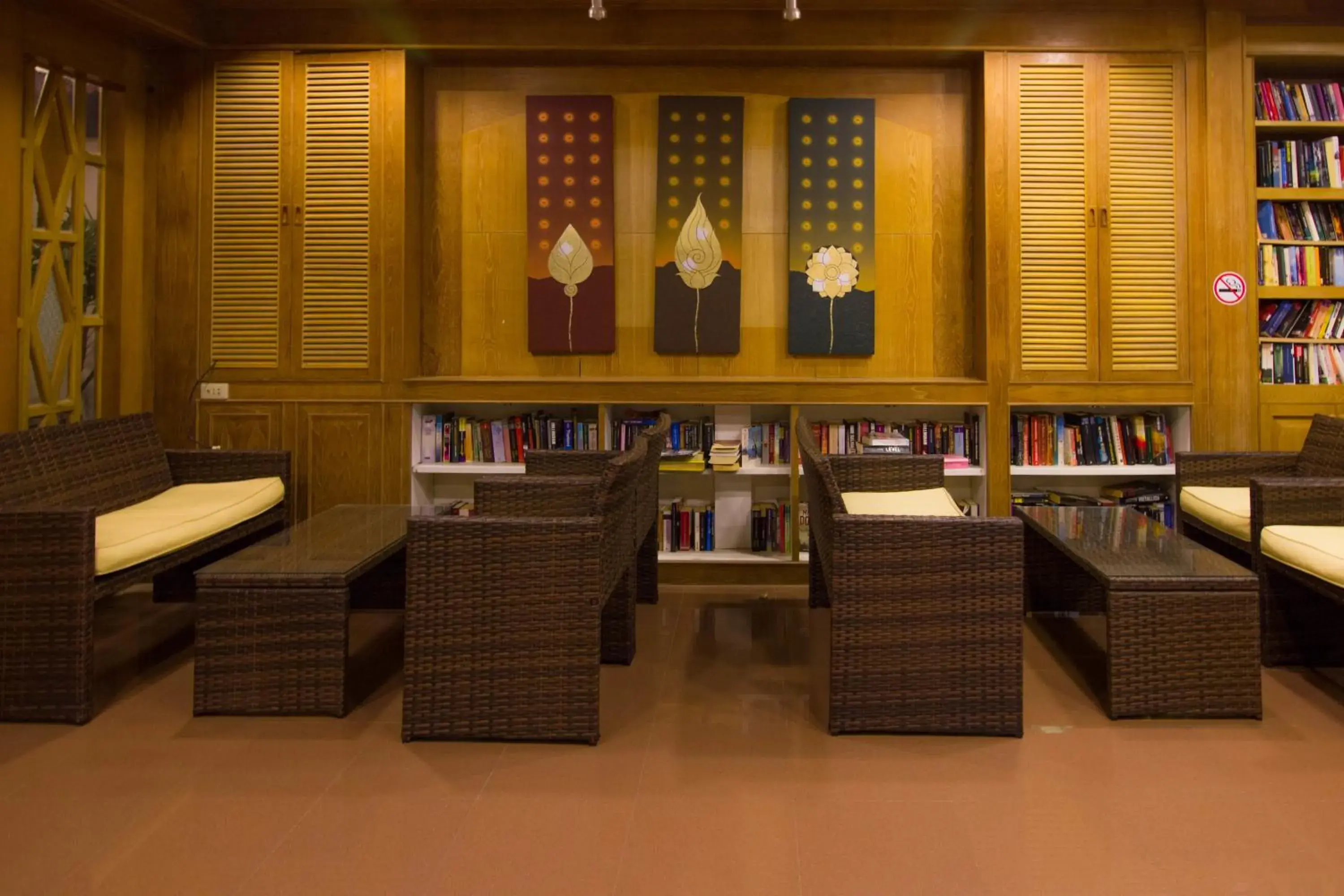 Lobby or reception in Garden Home Kata Lobby or reception in Garden Home Kata