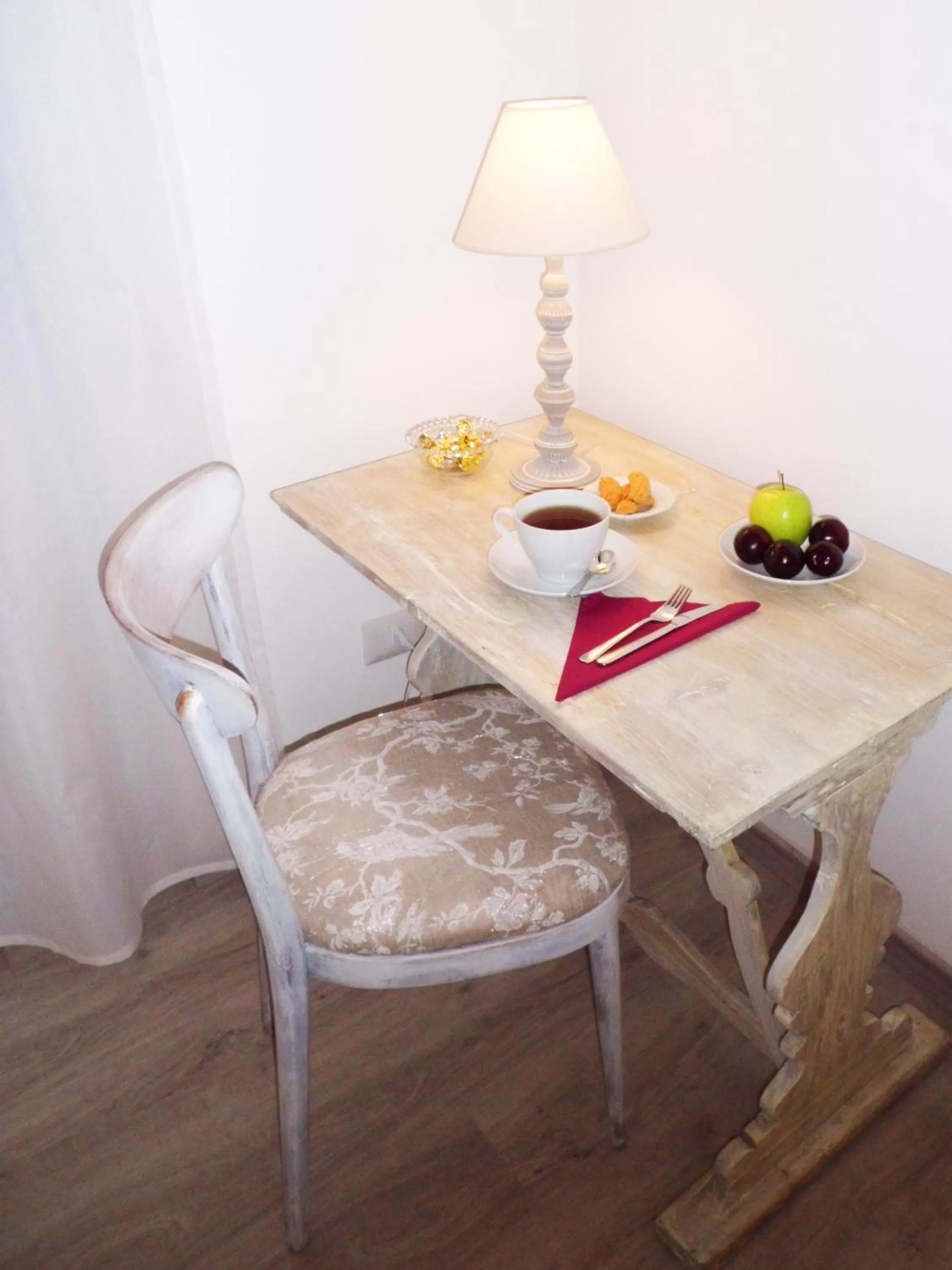 Coffee/tea facilities in B&B More Than Rome