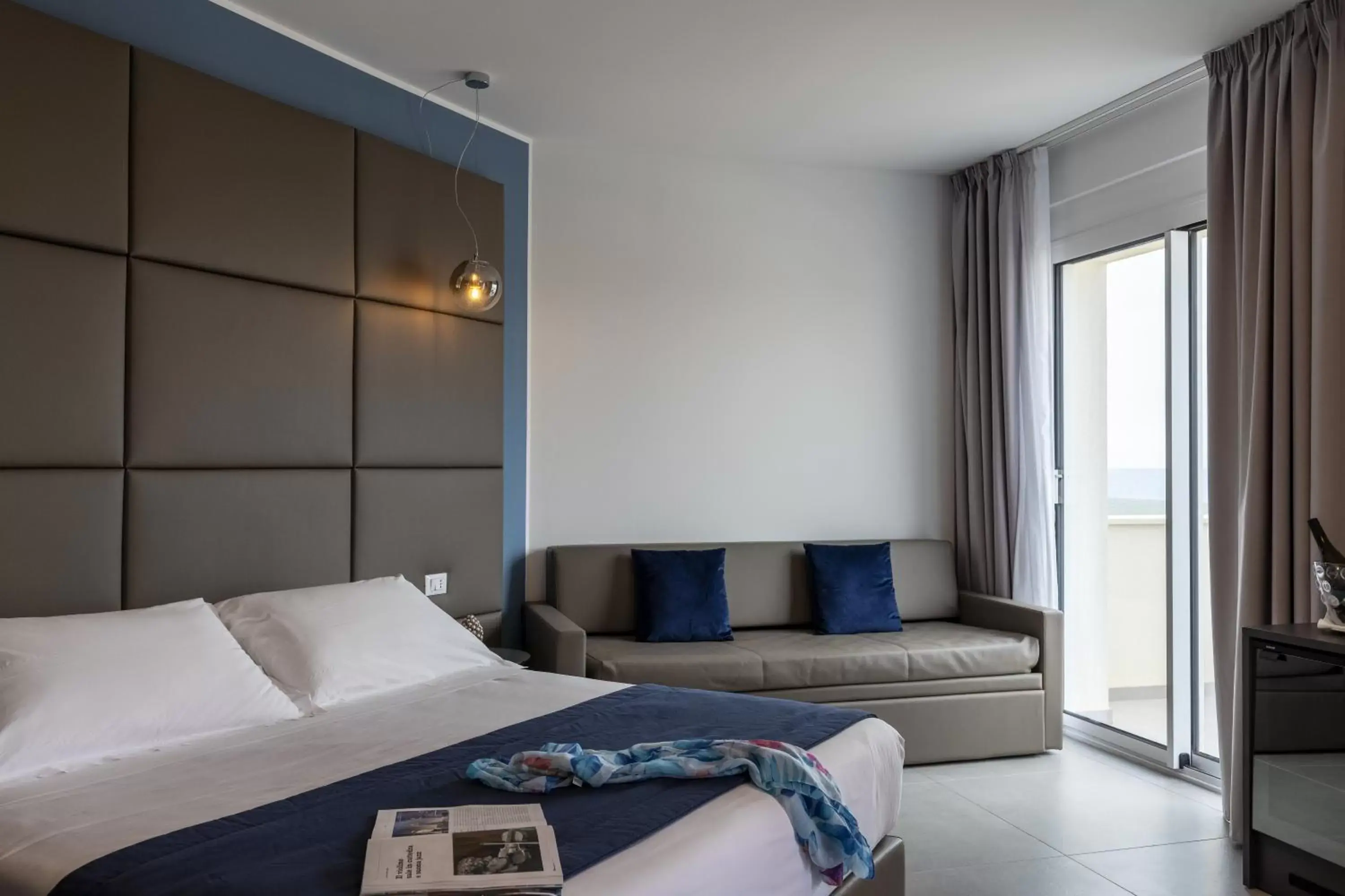 Bed in Resort La Battigia Beach & Spa