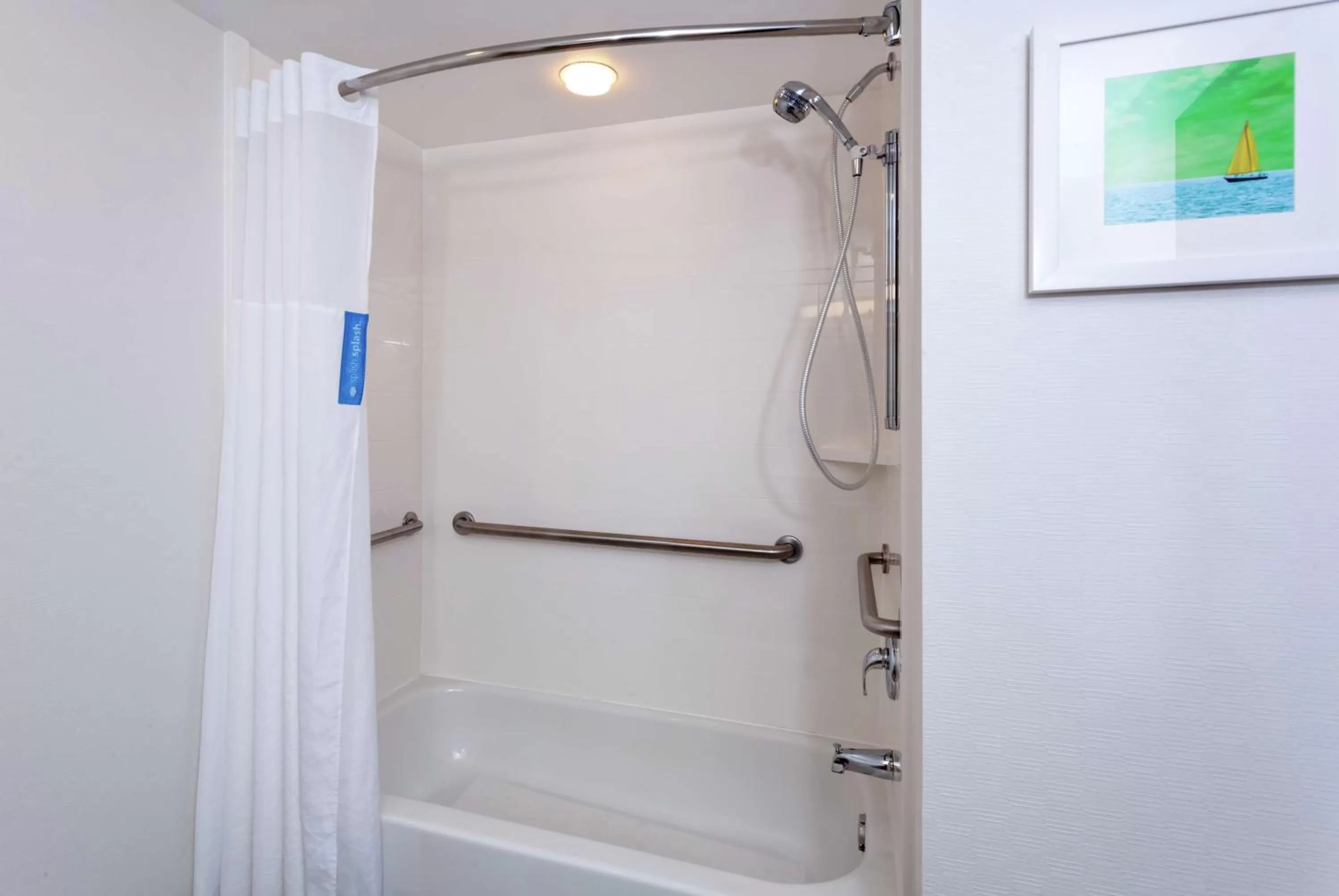 Bathroom in Hampton Inn Melbourne