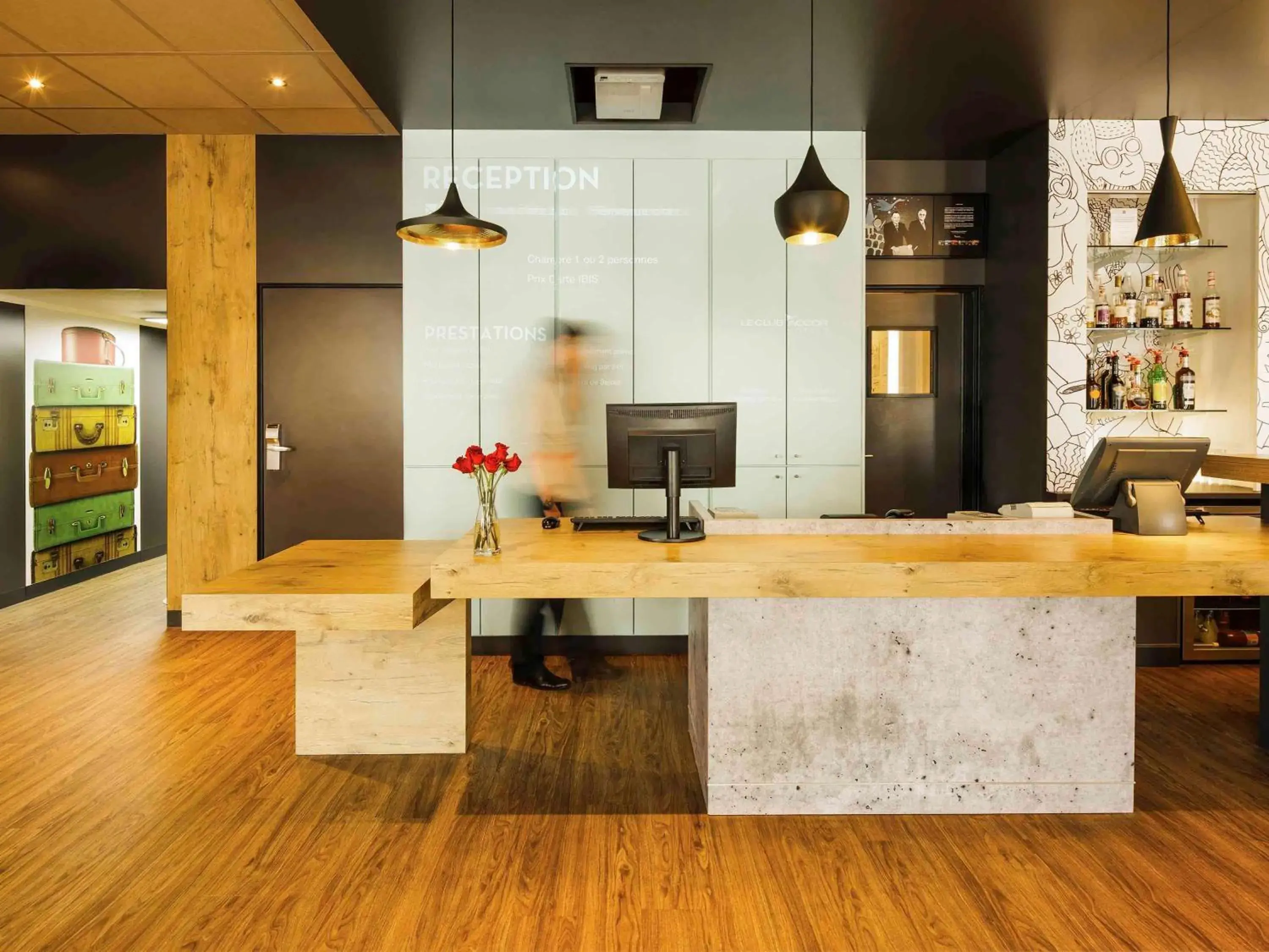 Property building, Lobby/Reception in ibis Versailles Chateau