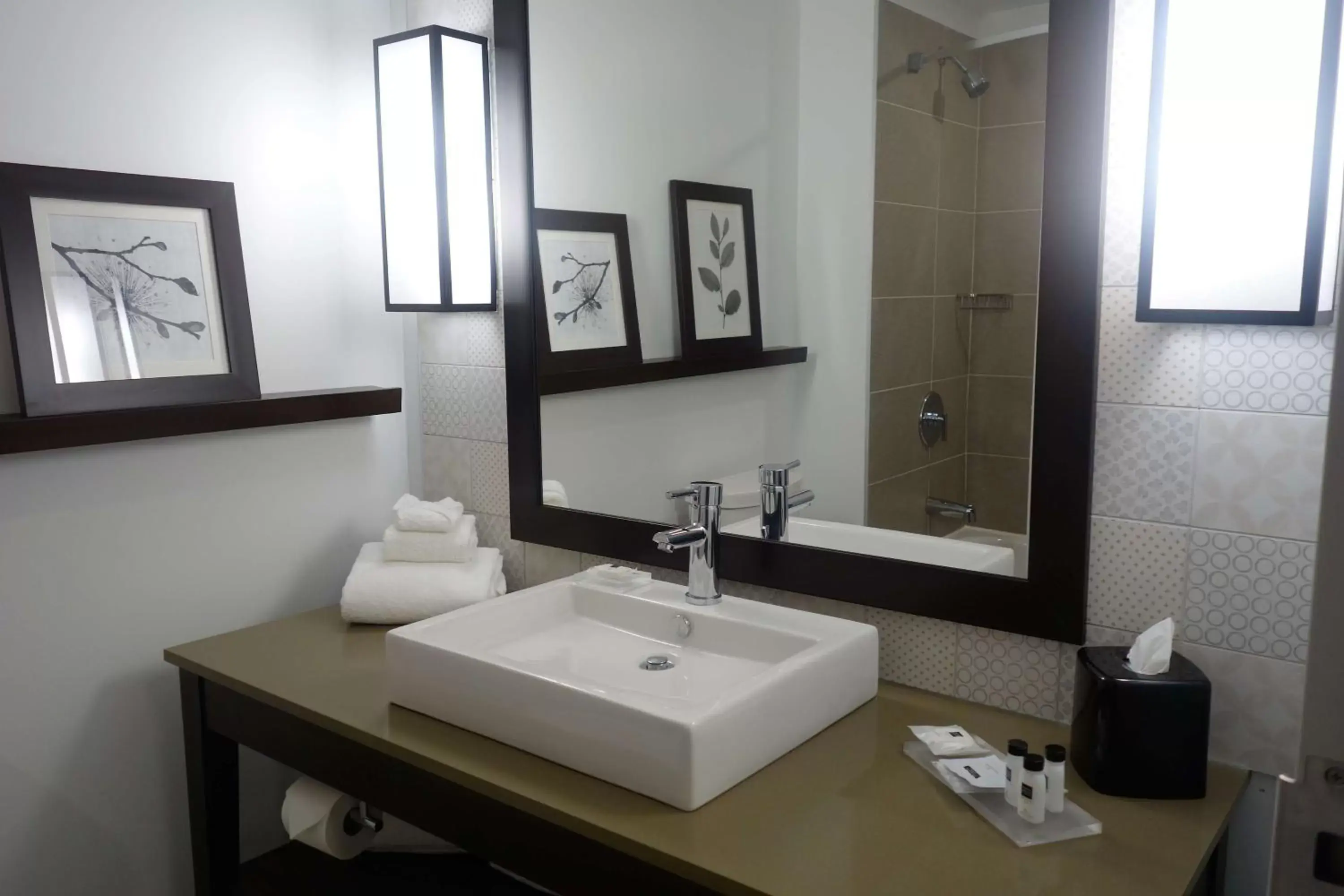 Bathroom in Country Inn & Suites by Radisson, Belleville, ON