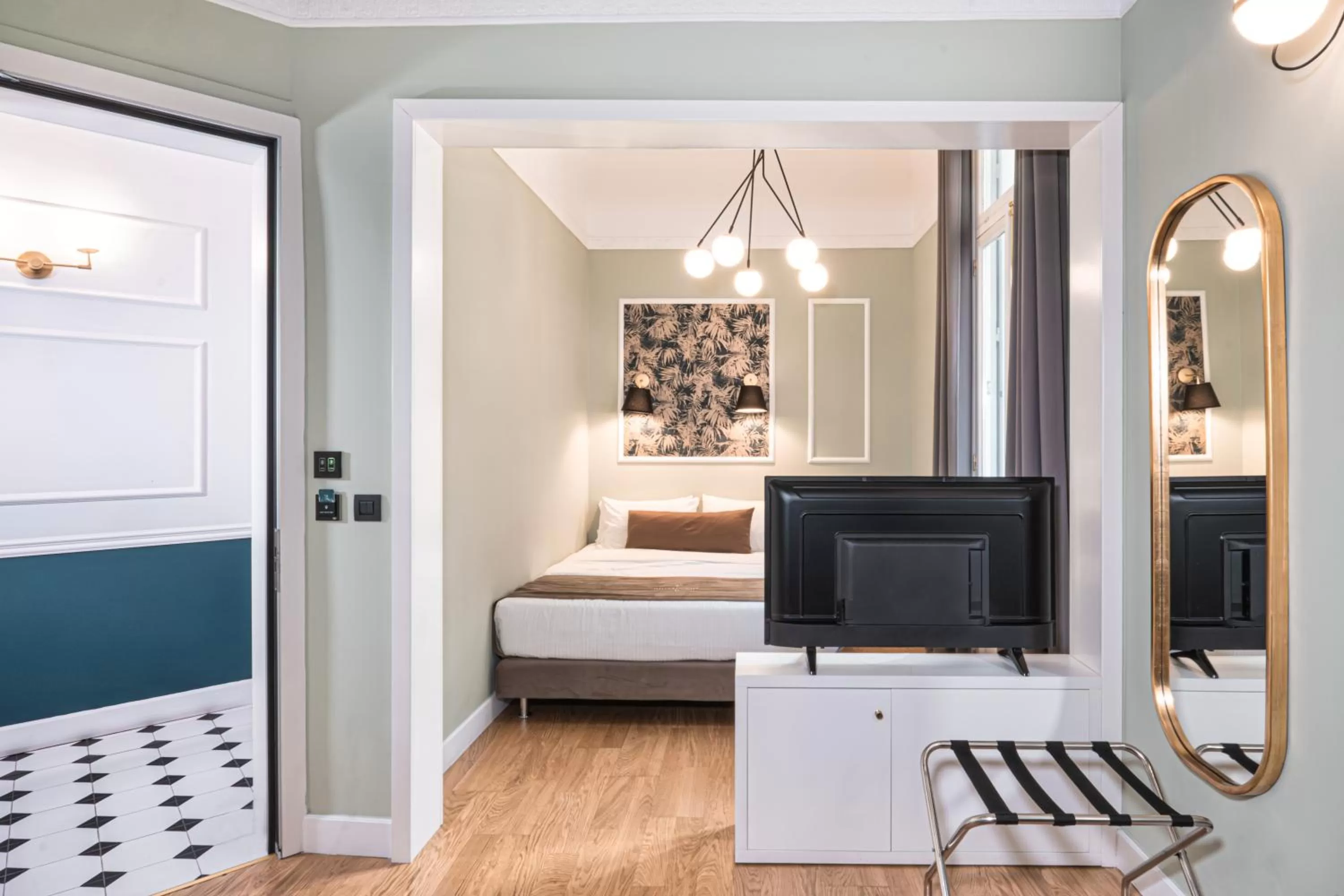 Elegant Double Room in Belle Epoque Suites