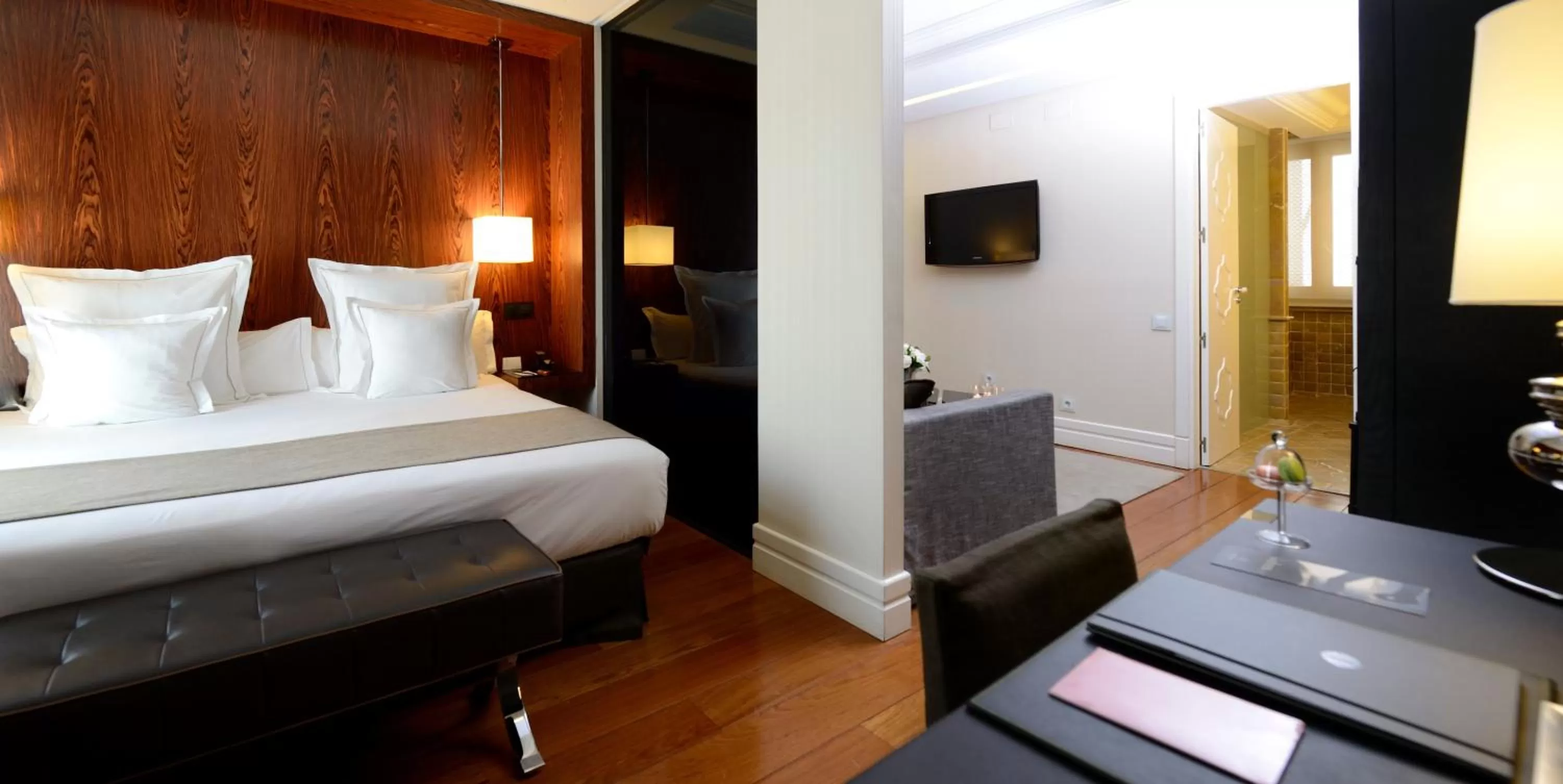 Junior Suite in Hotel Único Madrid, Small Luxury Hotels