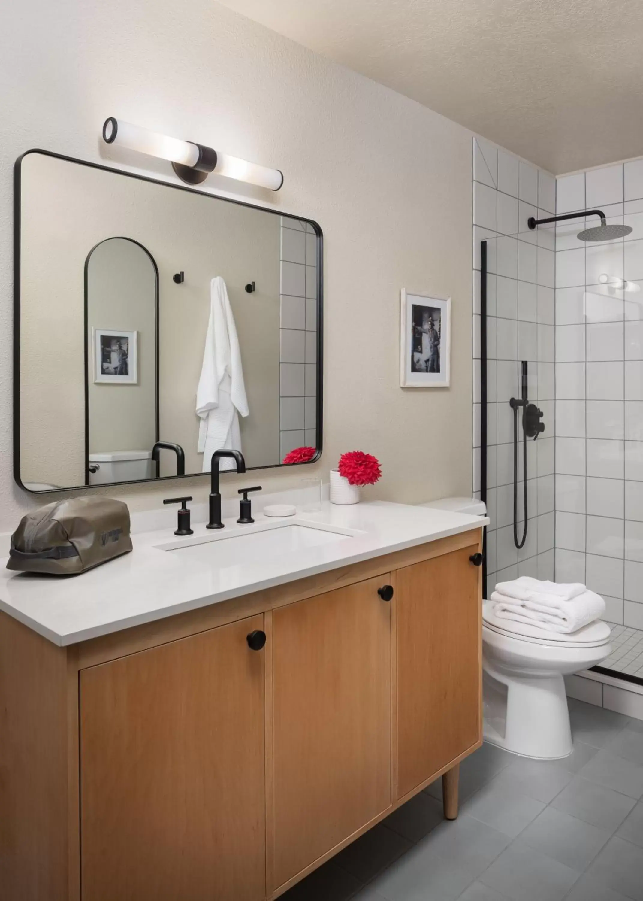 Bathroom in The Virginian Lodge