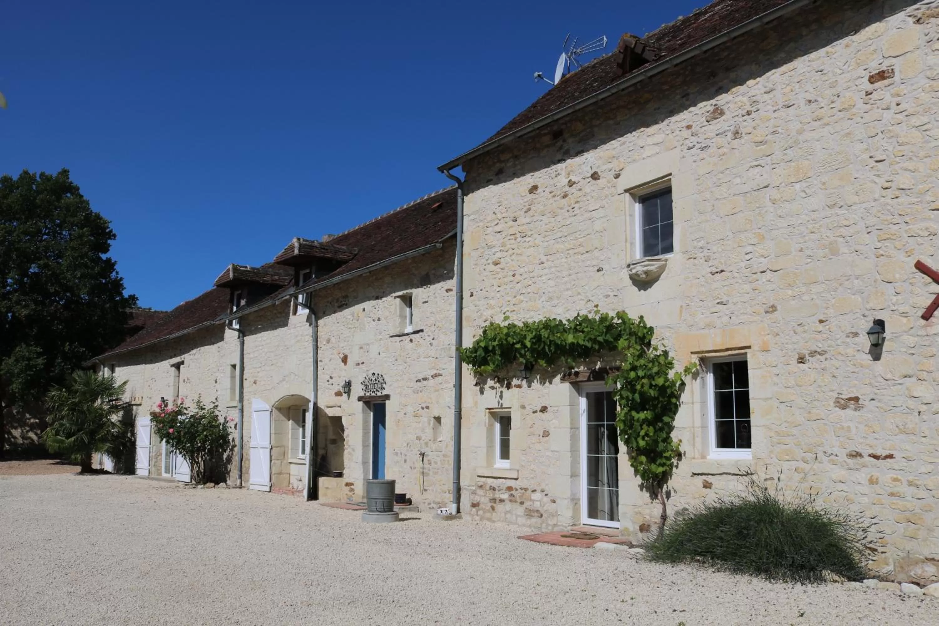 Property Building in Le Domaine de Bella