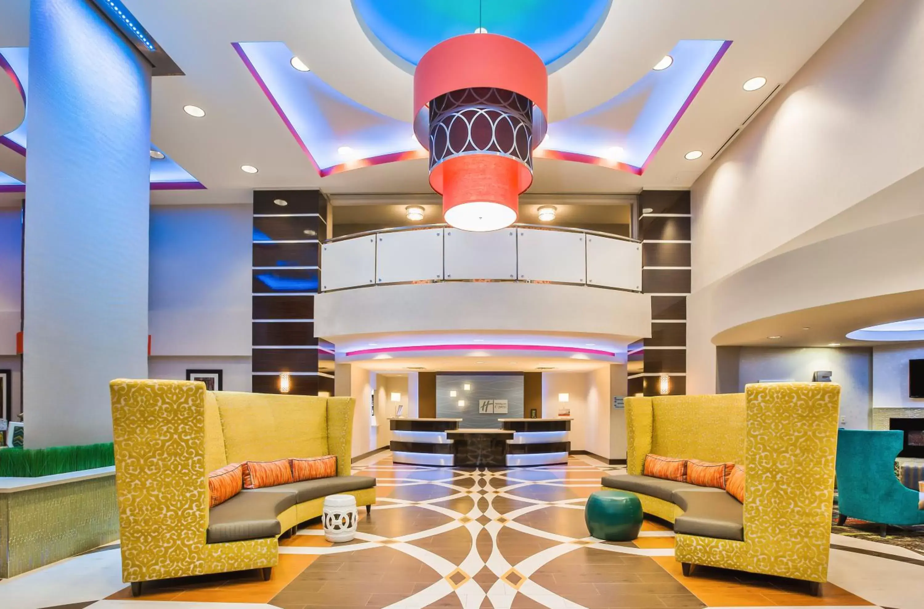 Lobby or reception, Lobby/Reception in Holiday Inn Express & Suites Eureka, an IHG Hotel