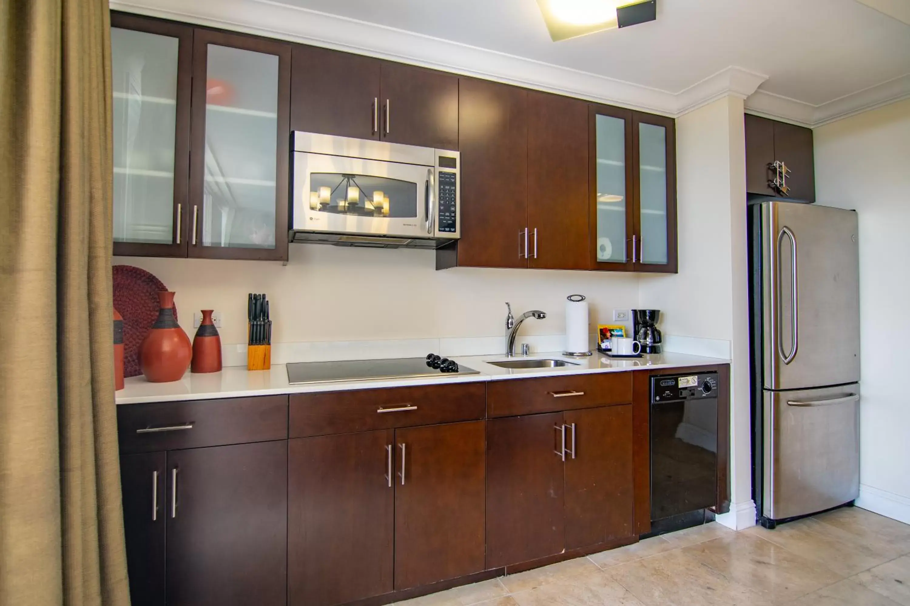 Kitchen or kitchenette, Kitchen/Kitchenette in Regency on Beachwalk Waikiki by OUTRIGGER