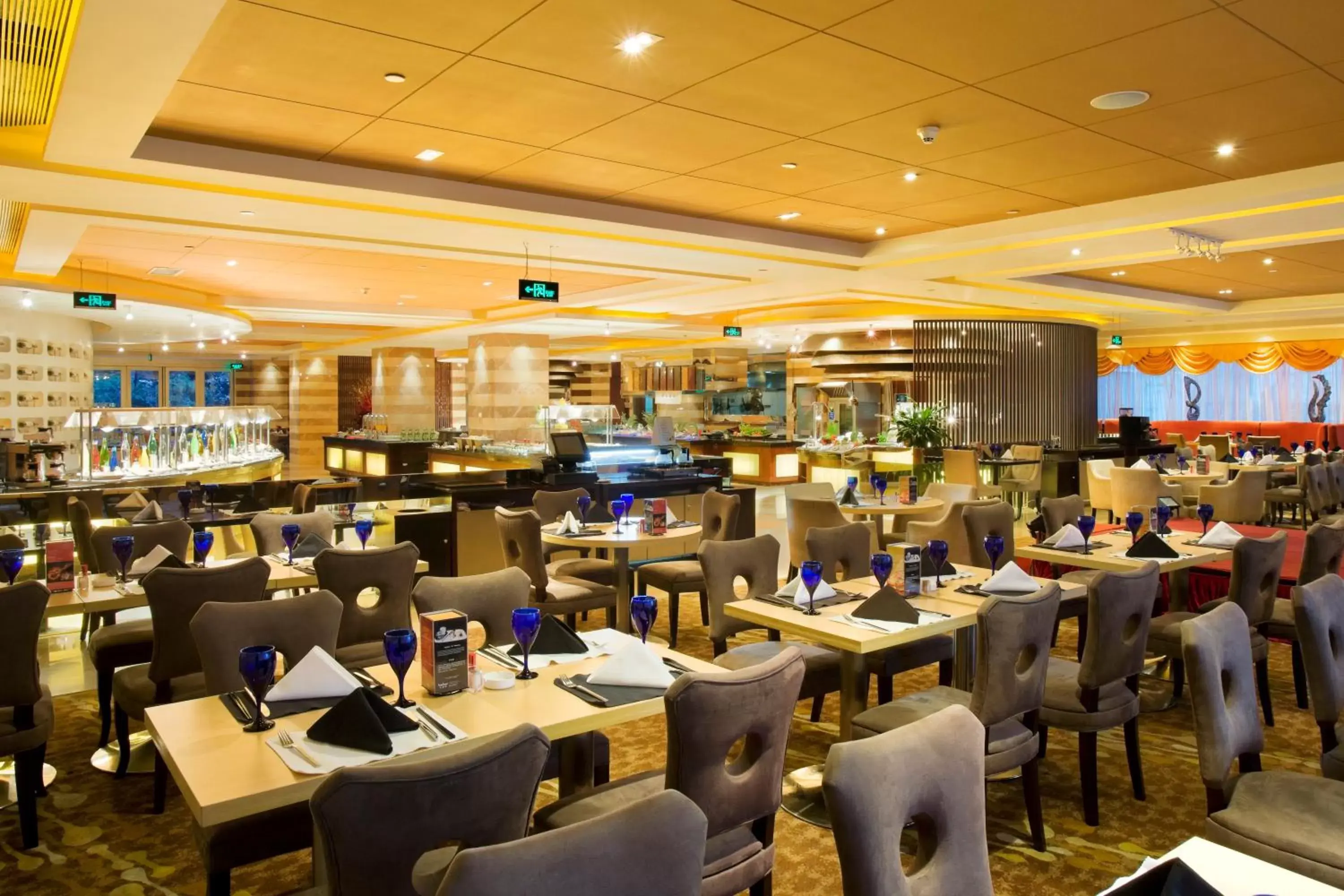 Restaurant/Places to Eat in Crowne Plaza City Center Ningbo, an IHG Hotel - Near Ningbo Railway Station