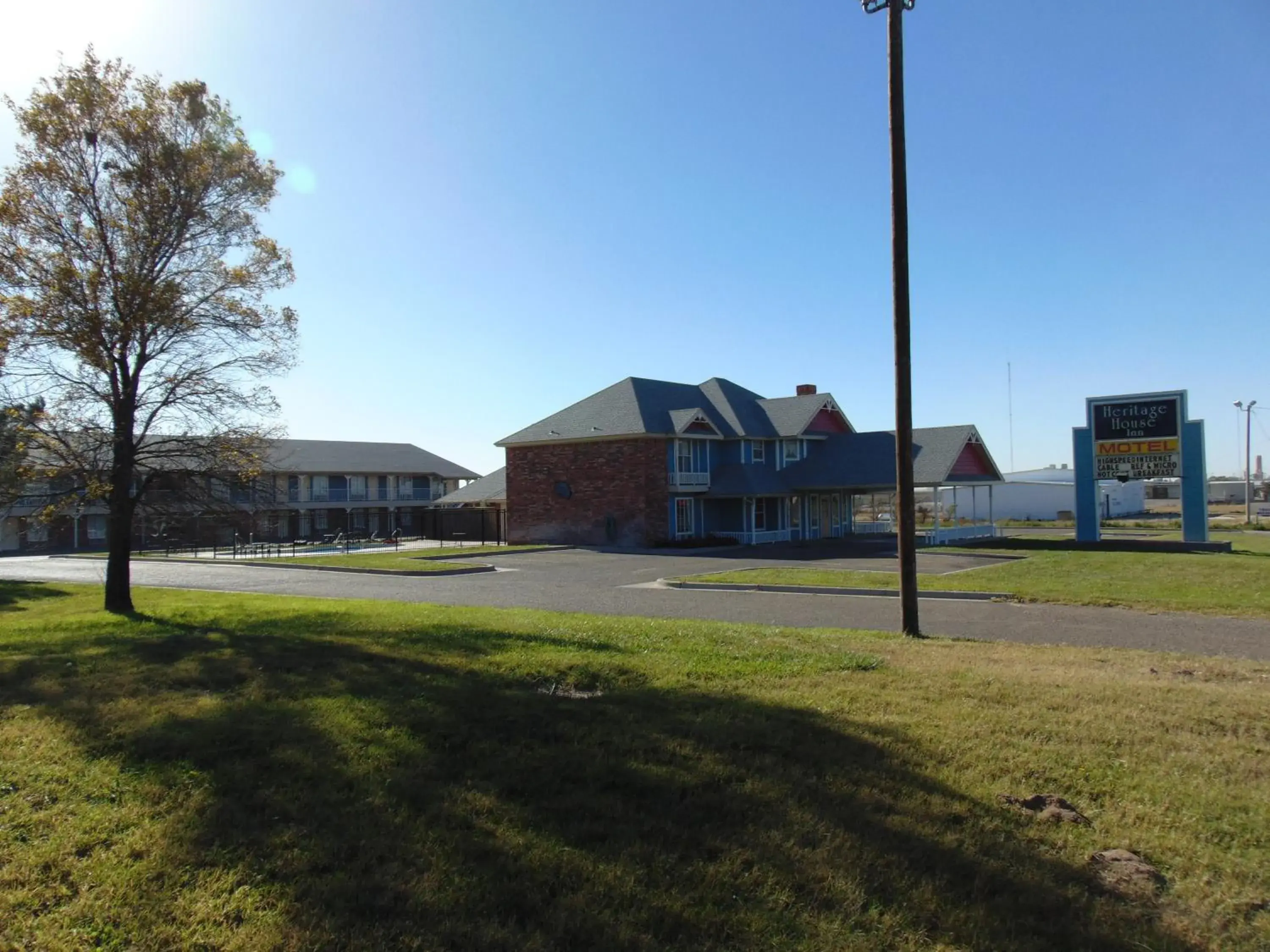 Property Building in Heritage House Inn