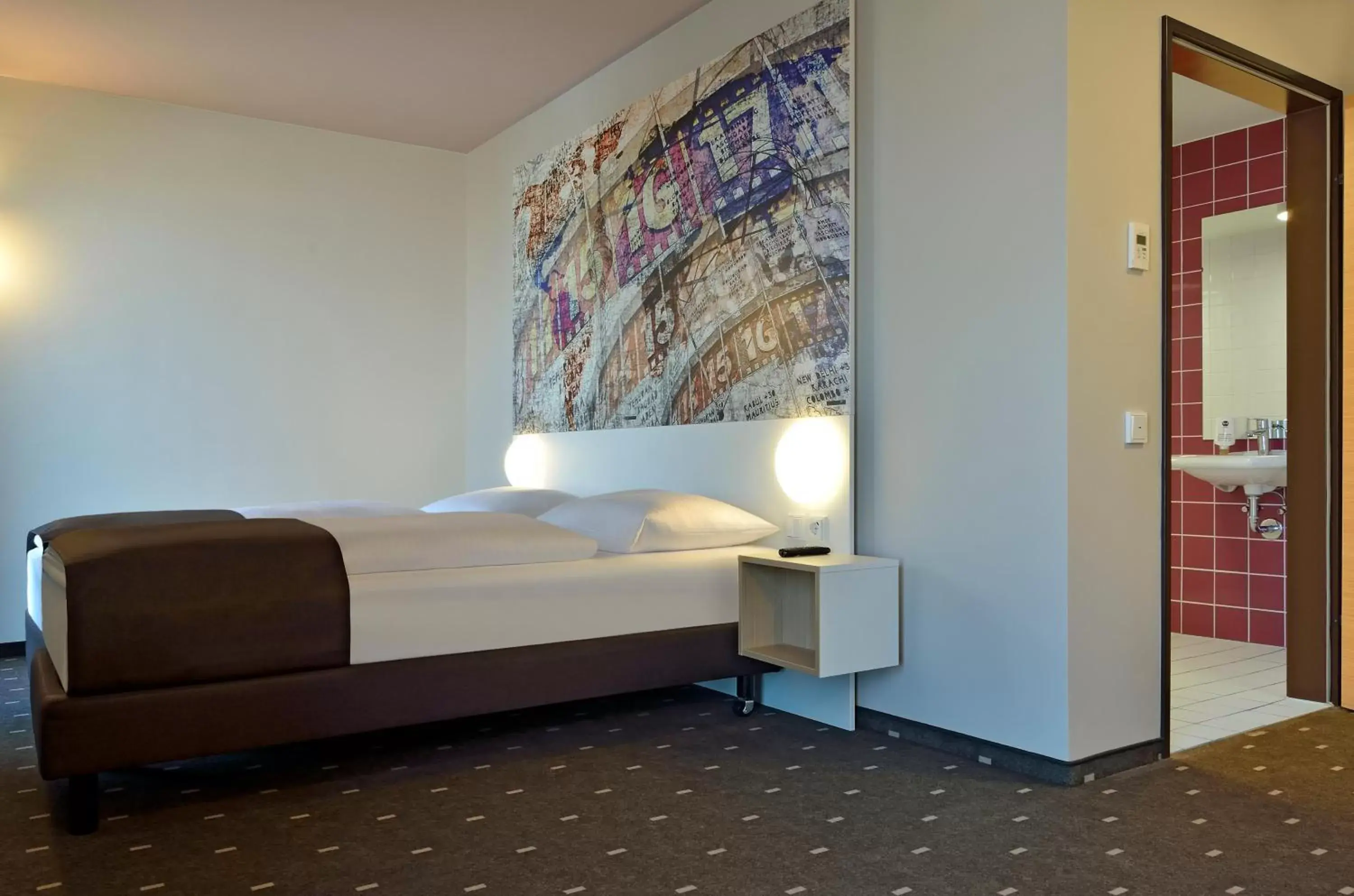 Photo of the whole room, Bed in B&B Hotel Berlin Alexanderplatz