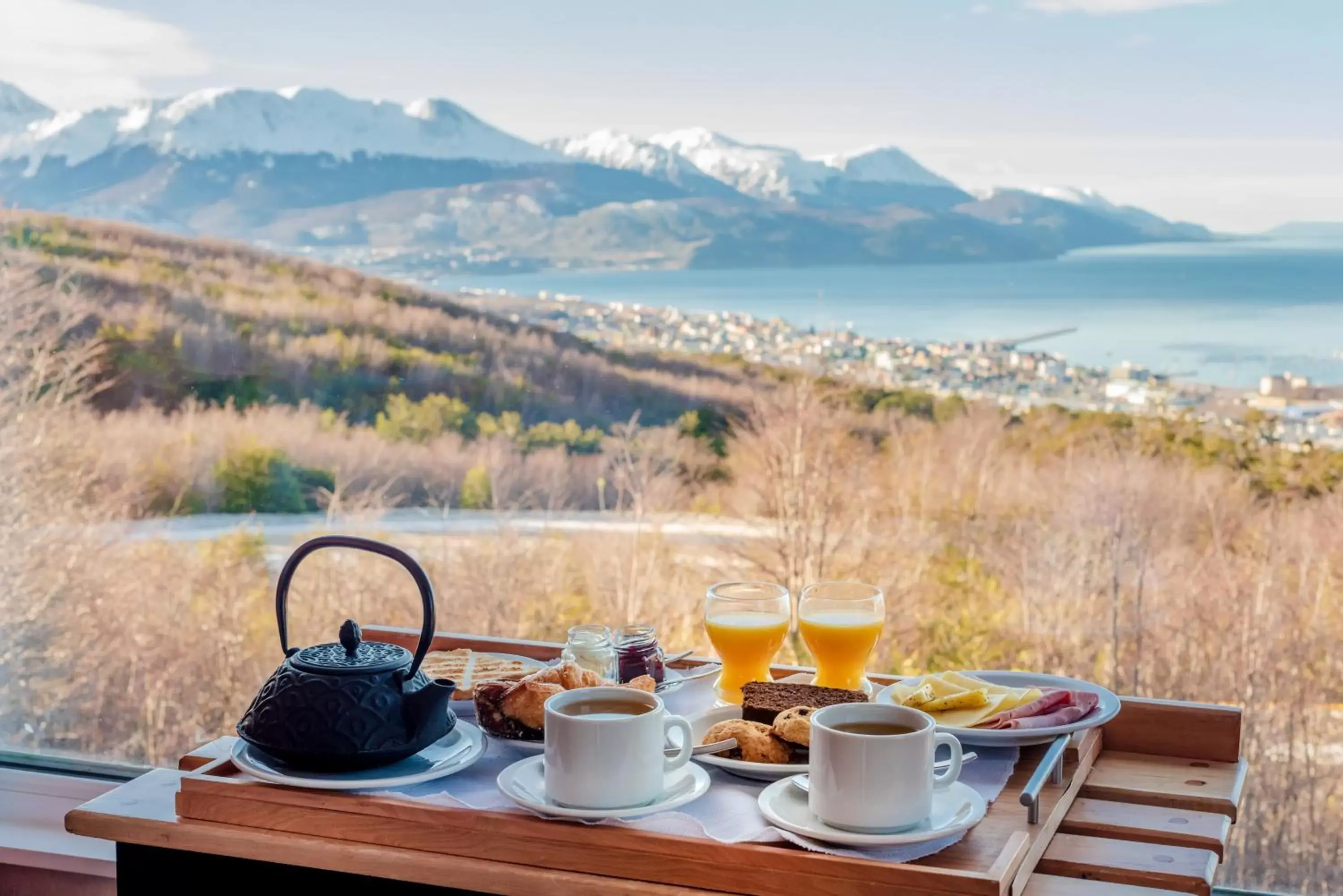 Restaurant/places to eat, Breakfast in Los Acebos Ushuaia Hotel