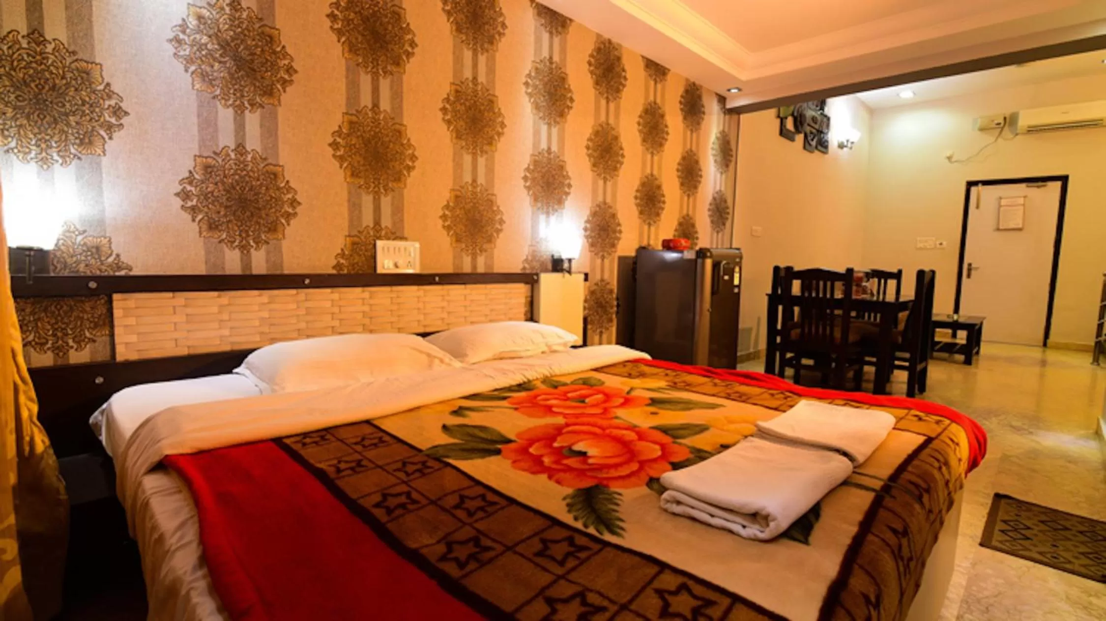 Bedroom, Bed in Hotel Ashlesh Manipal