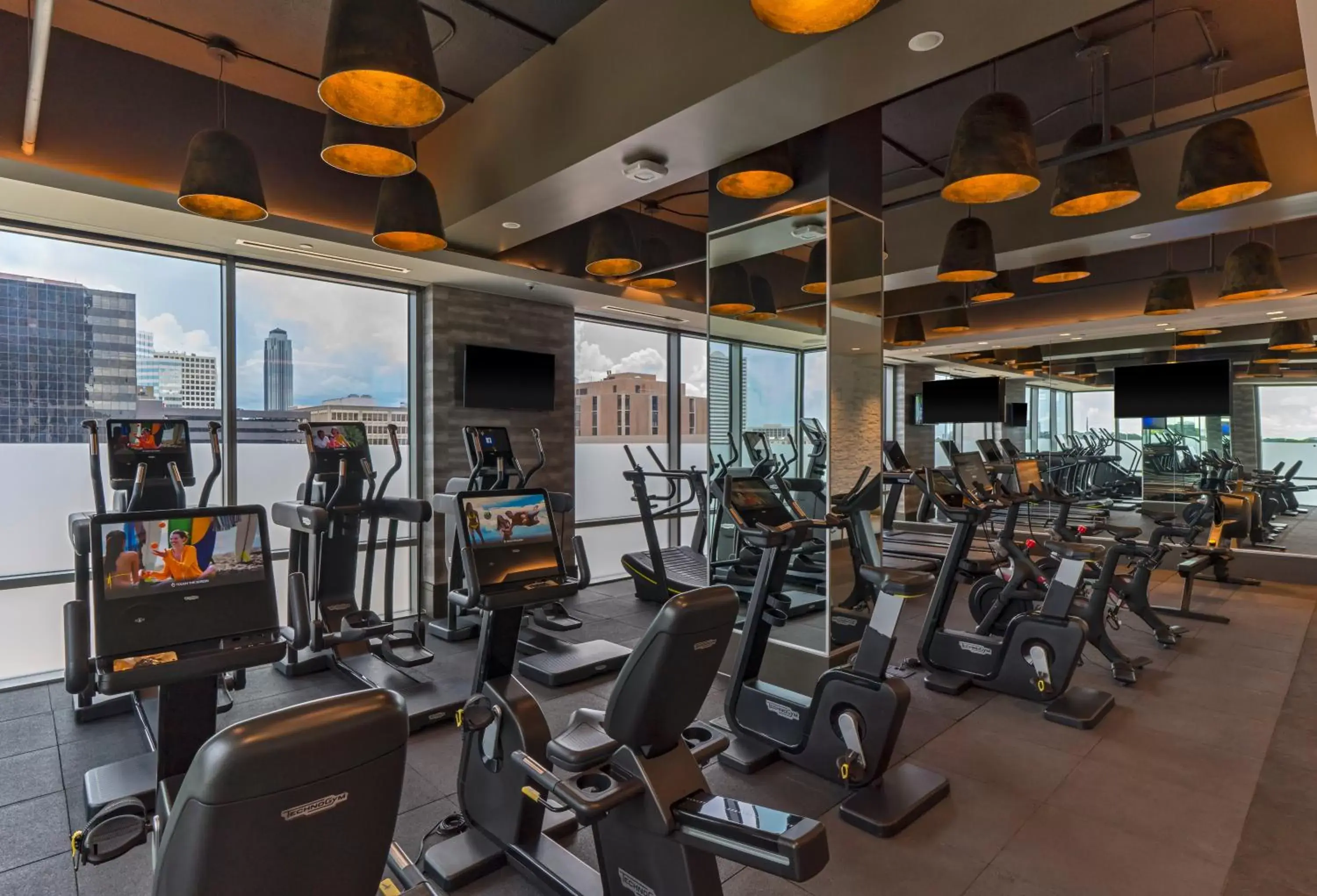 Fitness Center/Facilities in The Post Oak Hotel