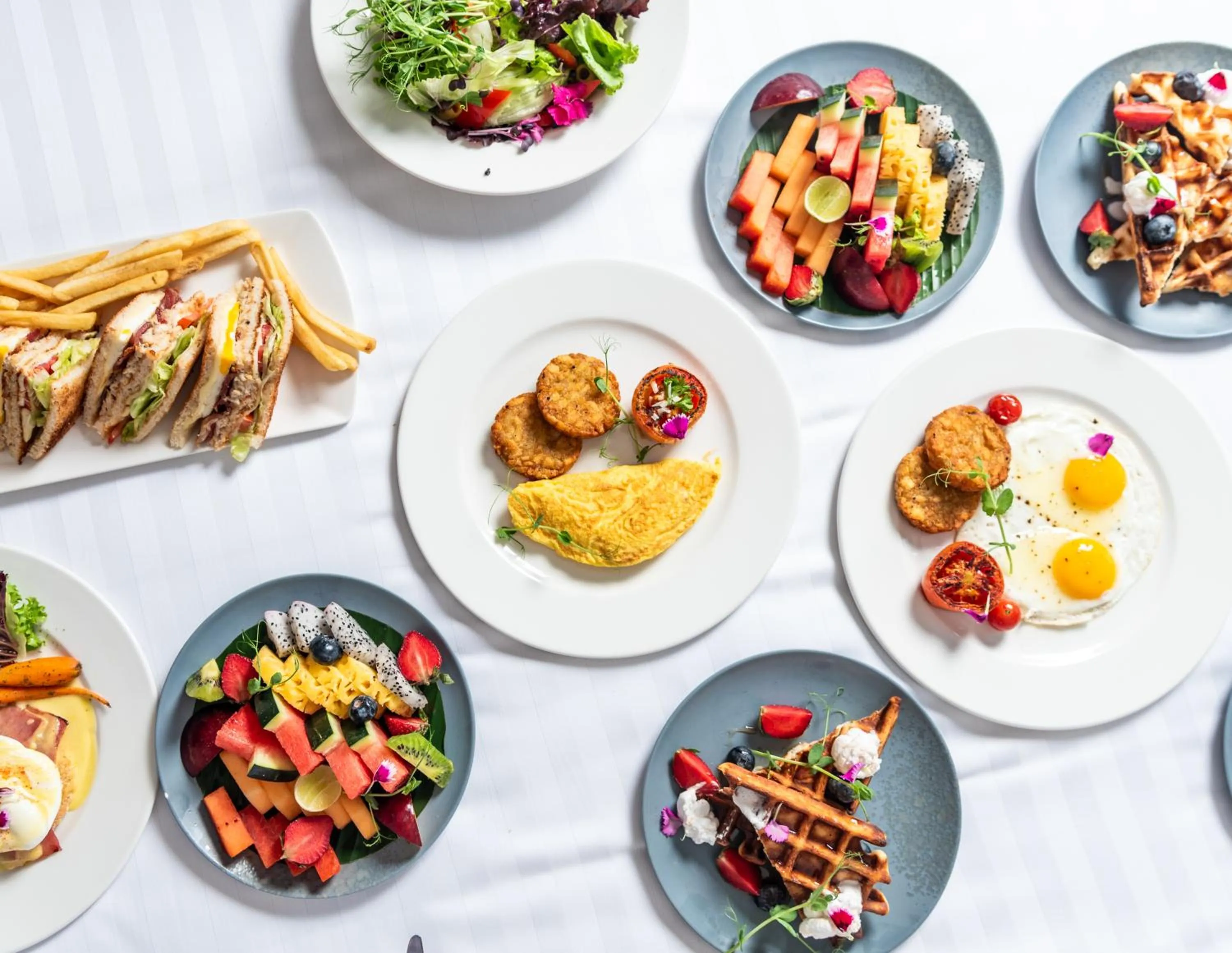 Food and drinks in Fairfield by Marriott Goa Anjuna