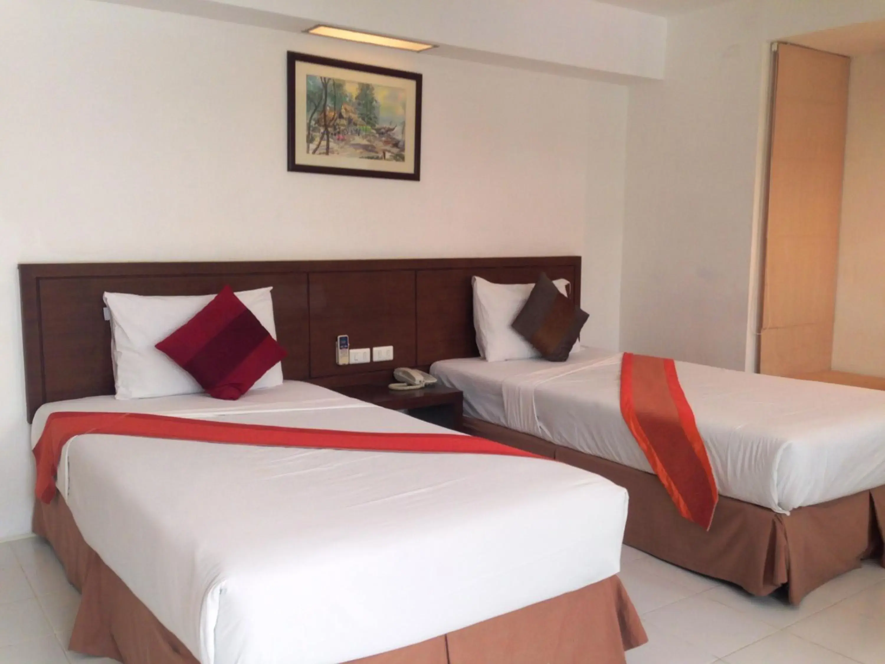 Bed in Evergreen Resort (SHA Plus)